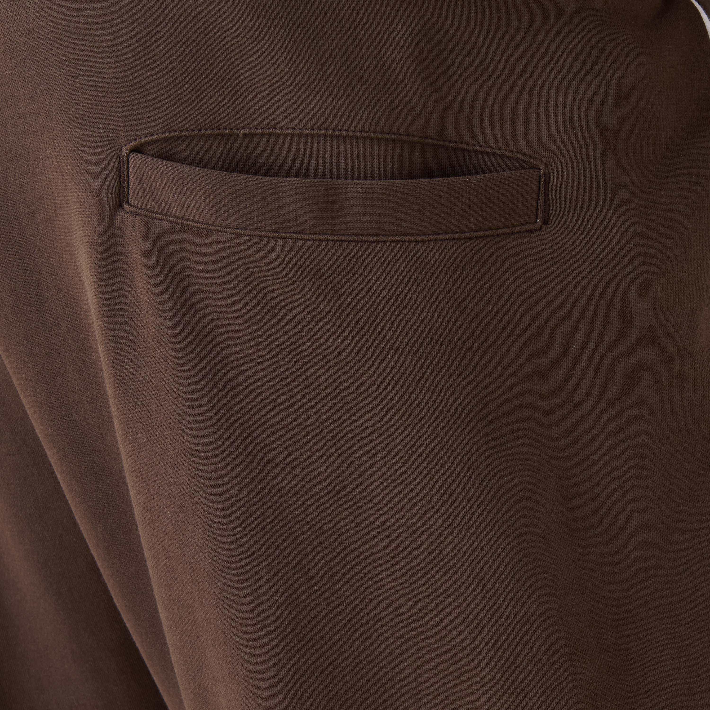 بنطلون رياضي بقصة مريحة ورباط إغلاق للرجال-men-clothing-bottoms-joggers-image-1