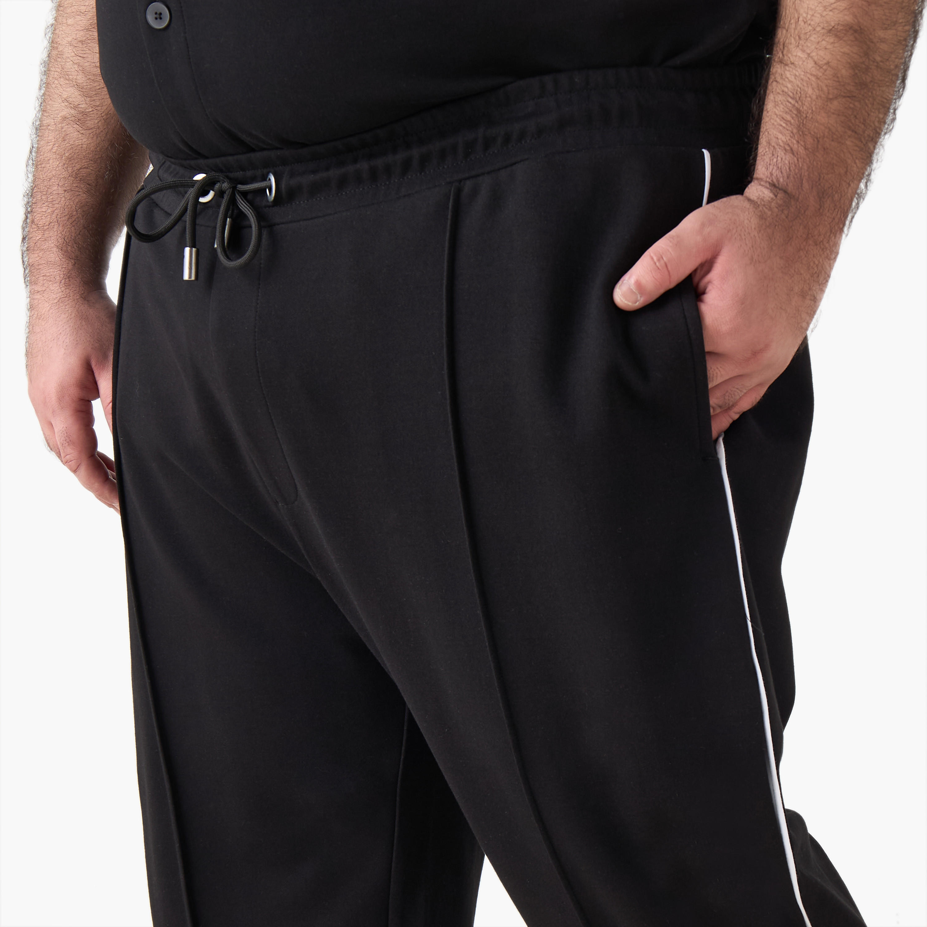 بنطلون رياضي بقصة مريحة ورباط إغلاق للرجال-men-clothing-bottoms-joggers-image-5