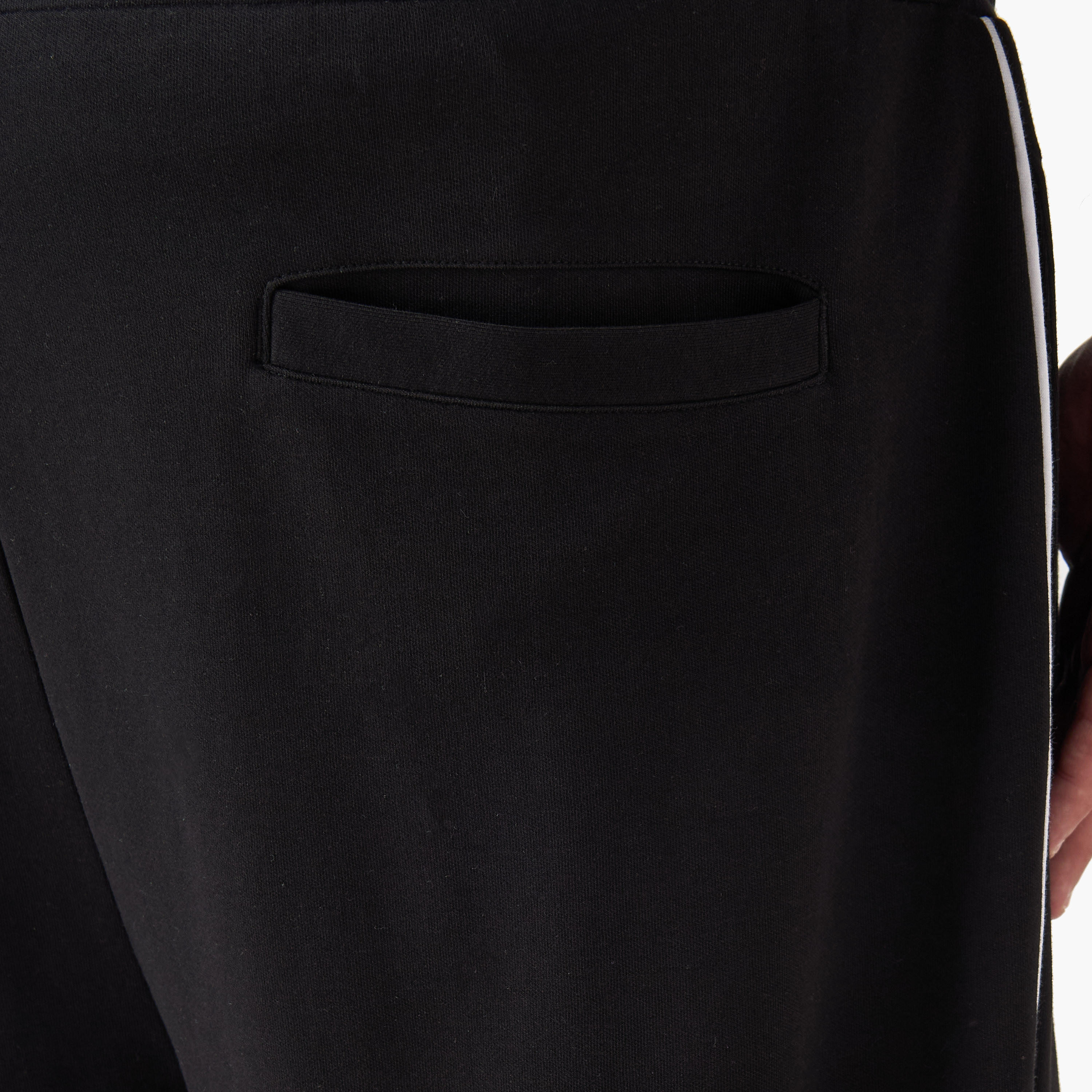 بنطلون رياضي بقصة مريحة ورباط إغلاق للرجال-men-clothing-bottoms-joggers-image-6