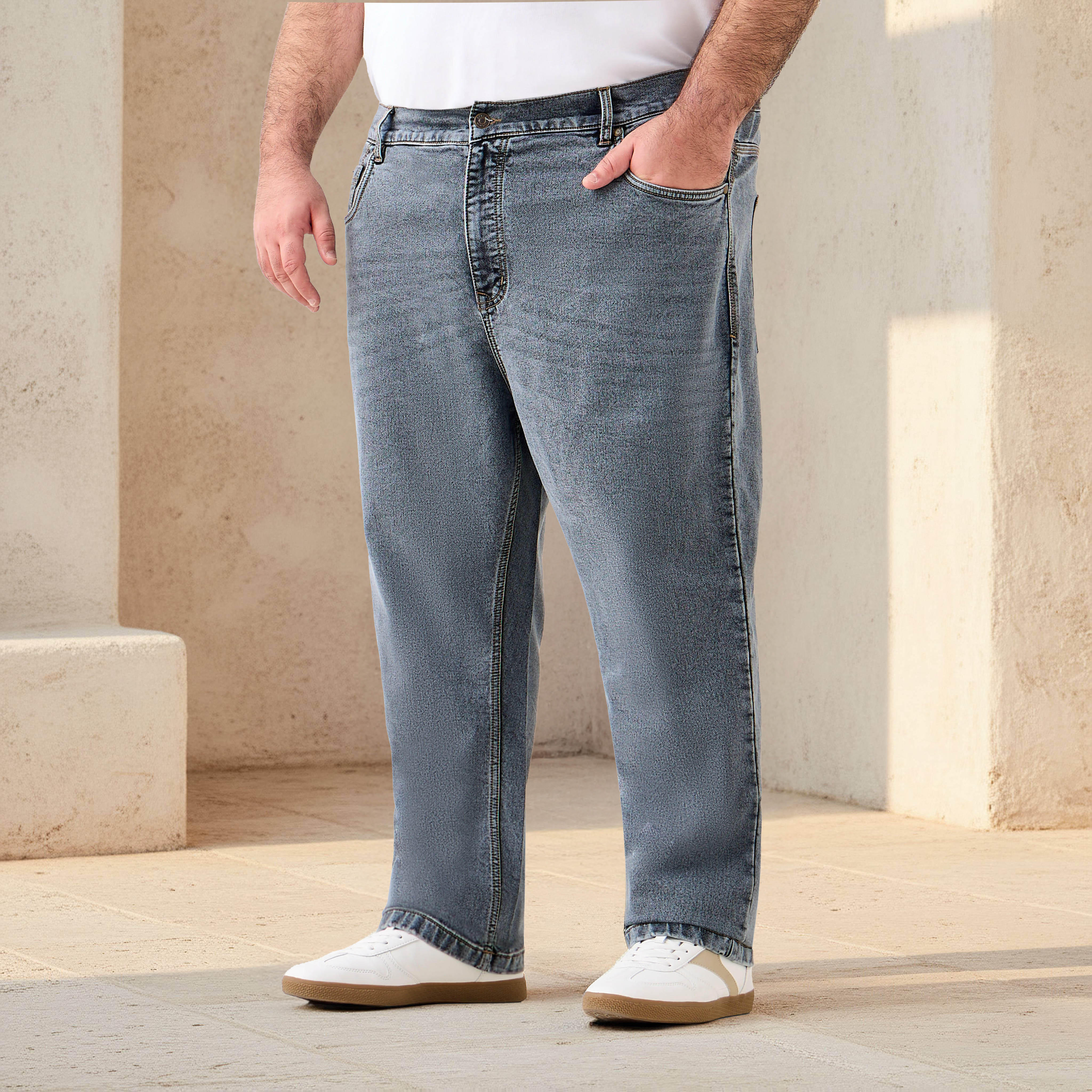 بنطلون جينز مطاطي بخصر مرن وقصة مريحة للرجال-men-clothing-bottoms-jeans-image-6