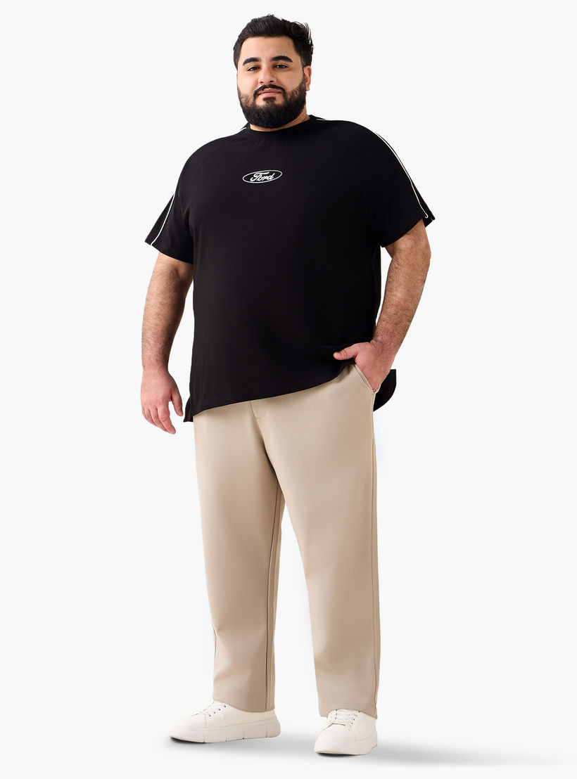 تيشيرت بقصة عادية وياقة ضيقة وأكمام قصيرة وطبعات للرجال-men-clothing-tshirtsandpolos-tshirts-image-3