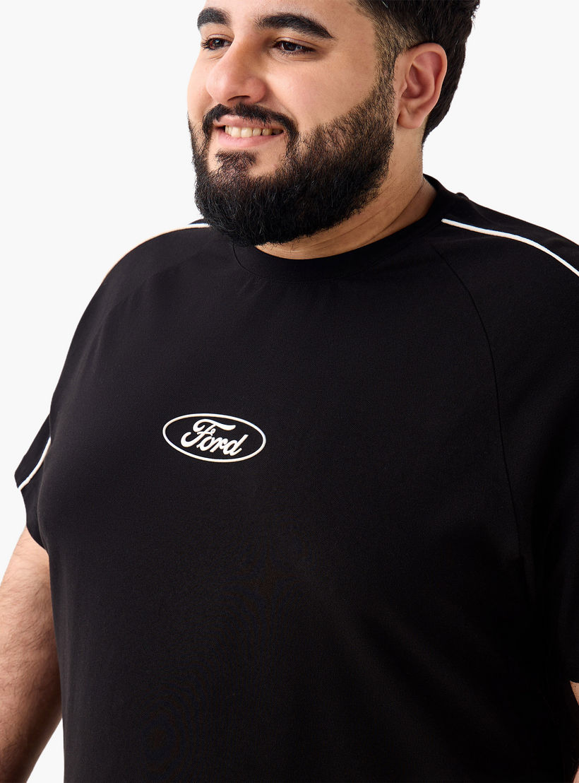 تيشيرت بقصة عادية وياقة ضيقة وأكمام قصيرة وطبعات للرجال-men-clothing-tshirtsandpolos-tshirts-image-5