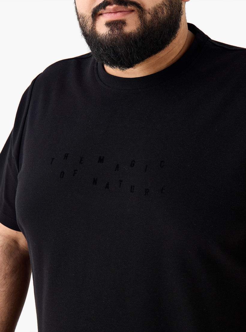 Men Regular Fit Crew Neck Short Sleeves Graphic Embossed T-shirt-men-clothing-tshirtsandpolos-tshirts-image-5