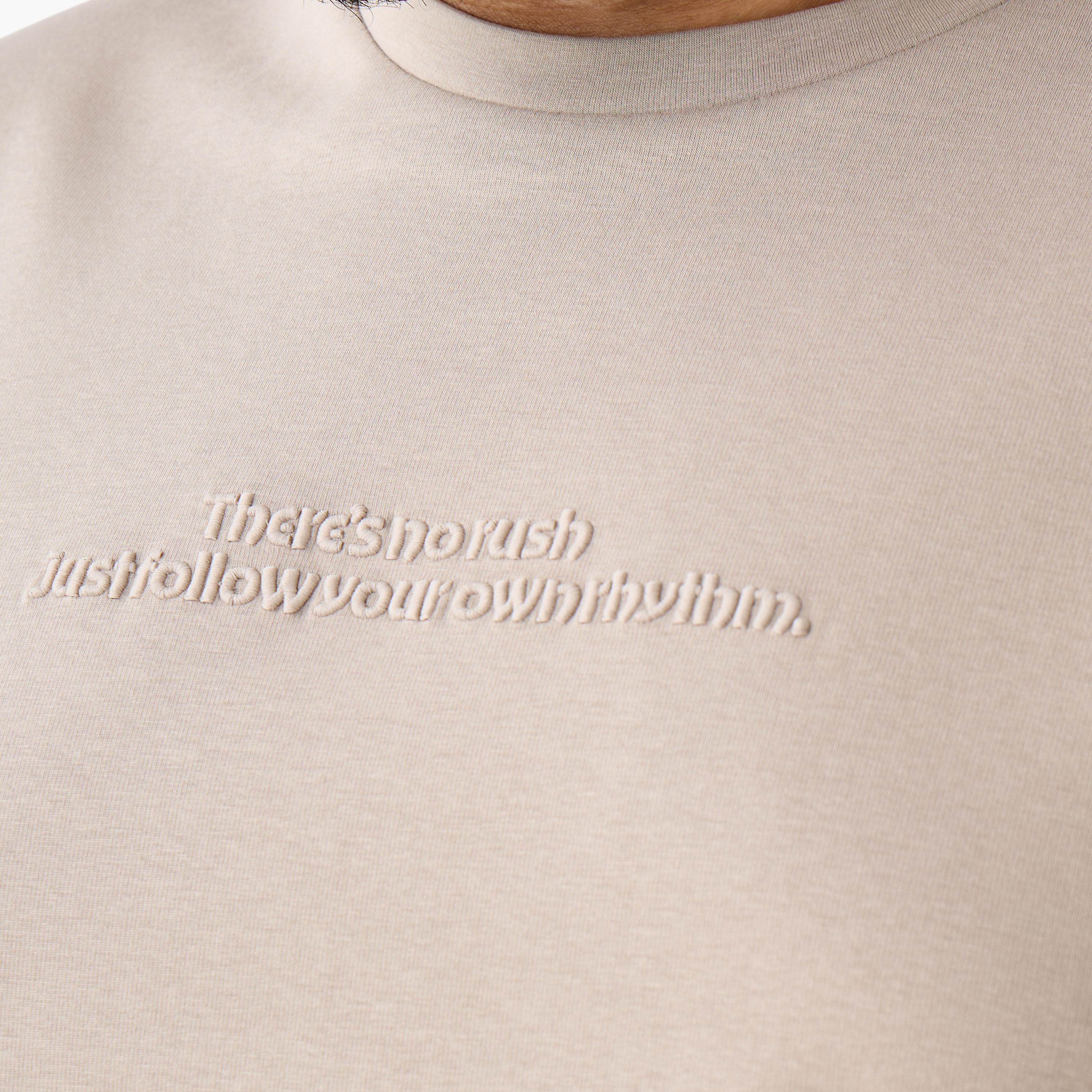 Men Regular Fit Crew Neck Short Sleeves Tonal Embroidered T-shirt-men-clothing-tshirtsandpolos-tshirts-image-7