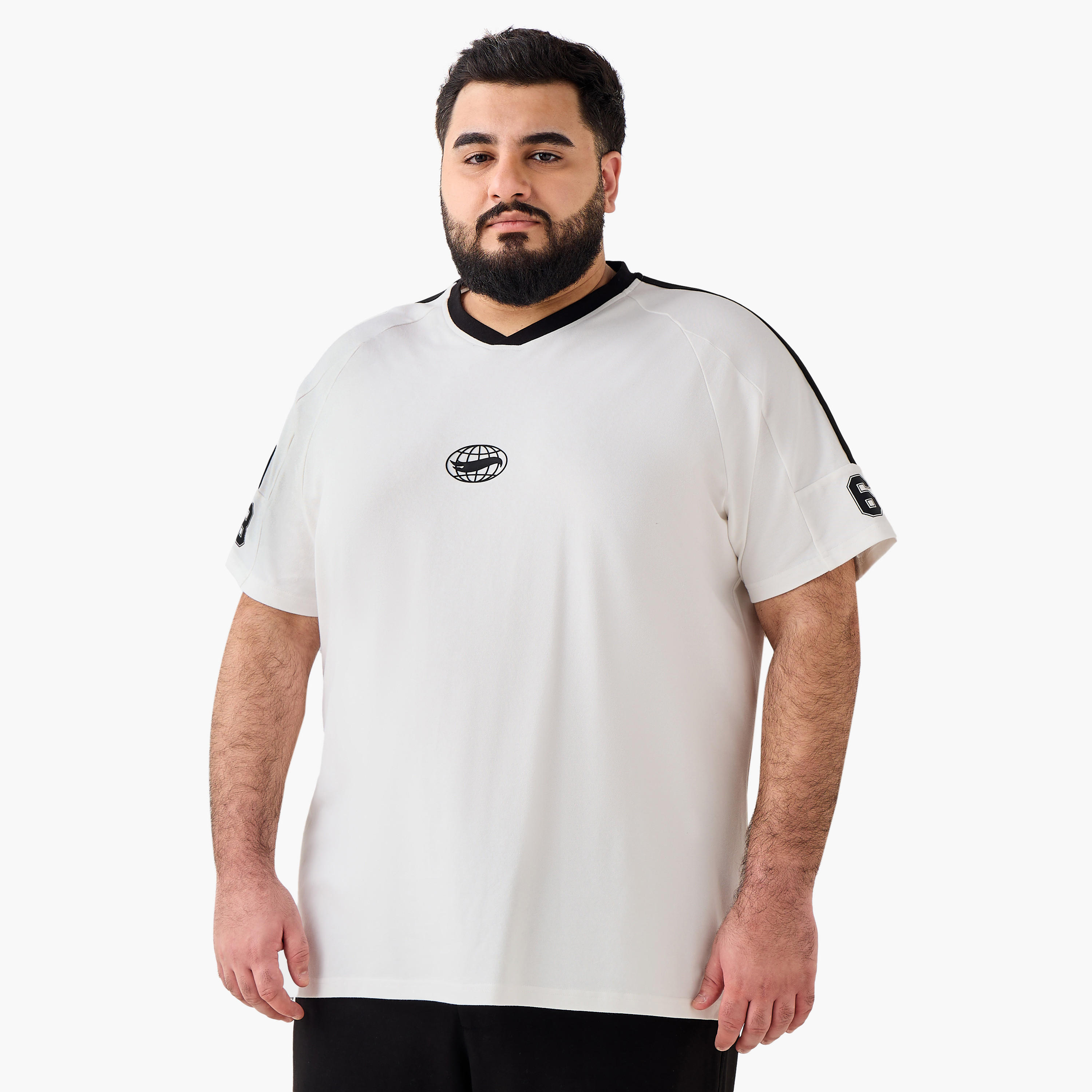 Men Regular Fit V-neck Short Sleeves Hot Wheels Print T-shirt-men-clothing-tshirtsandpolos-tshirts-image-2