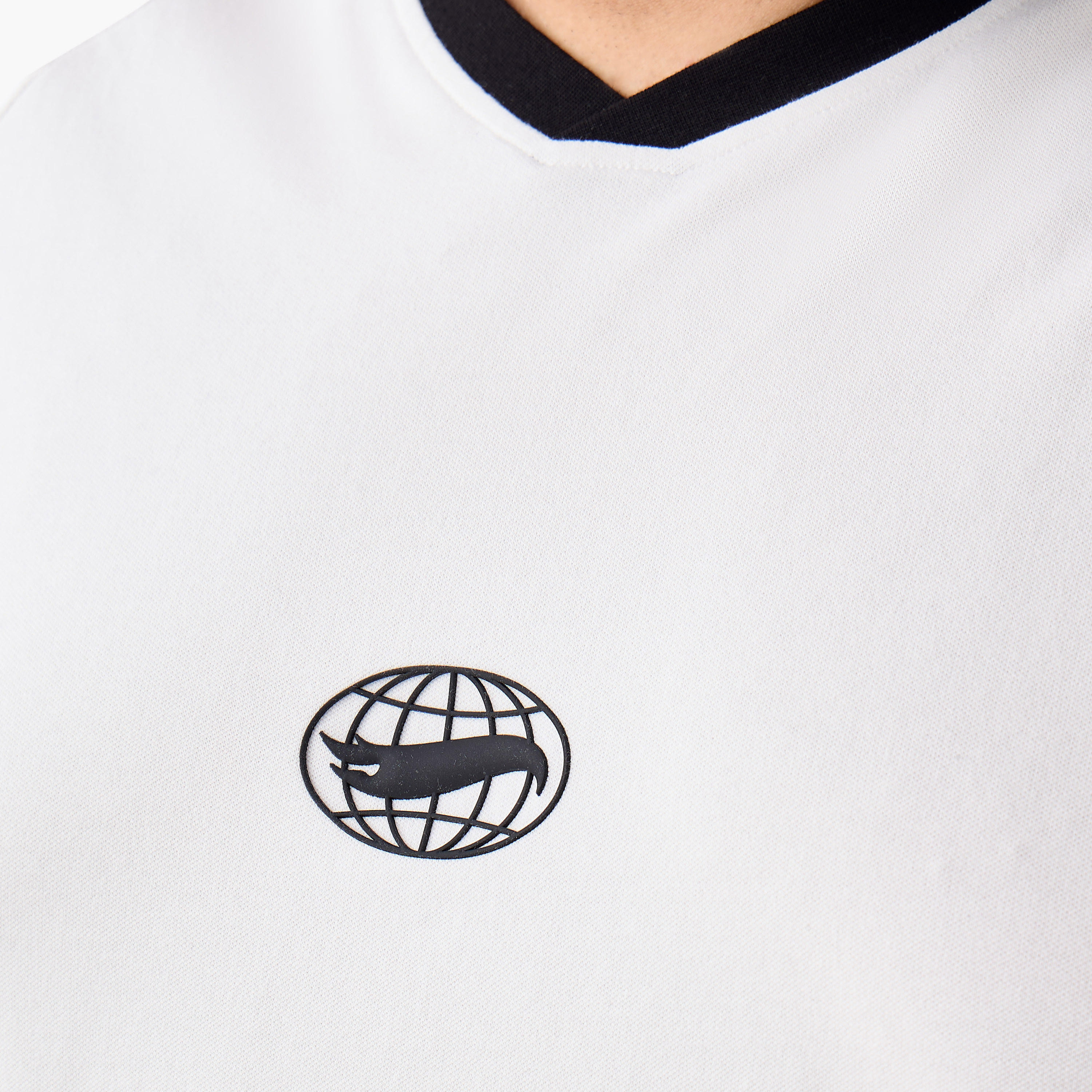 Men Regular Fit V-neck Short Sleeves Hot Wheels Print T-shirt-men-clothing-tshirtsandpolos-tshirts-image-6