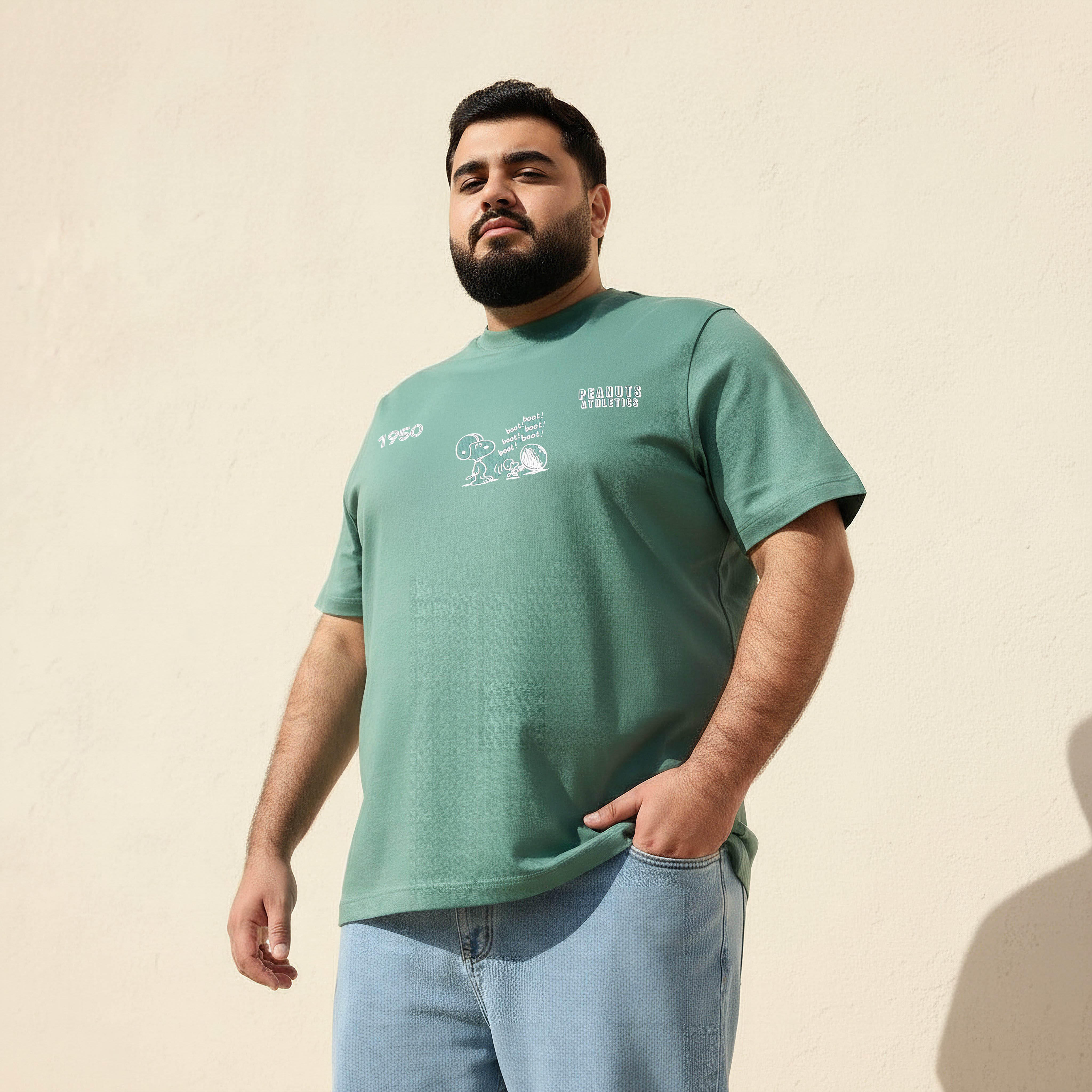 تيشيرت رجالي بقصة عادية وطبعات بيناتس وياقة ضيقة وأكمام قصيرة-men-clothing-tshirtsandpolos-tshirts-image-3