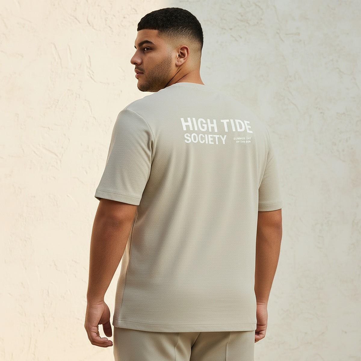 تيشيرت بقصة عادية وياقة ضيقة وأكمام قصيرة وطبعات شعار من سبلاش ماكسيم بلس-men-clothing-tshirtsandpolos-tshirts-image-4