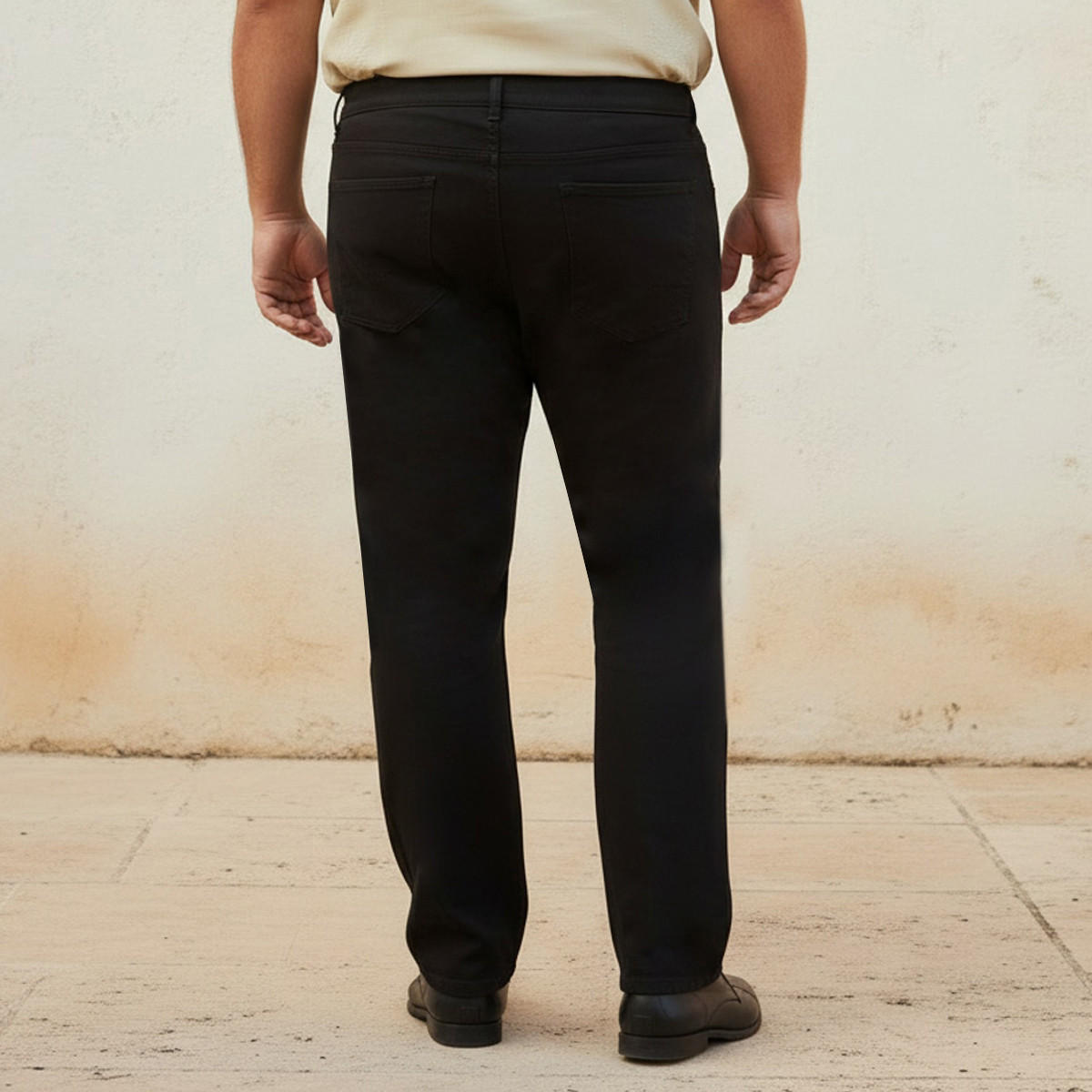 بنطلون جينز رجالي بقصة عادية وخصر مرن ورباط-men-clothing-bottoms-jeans-image-4