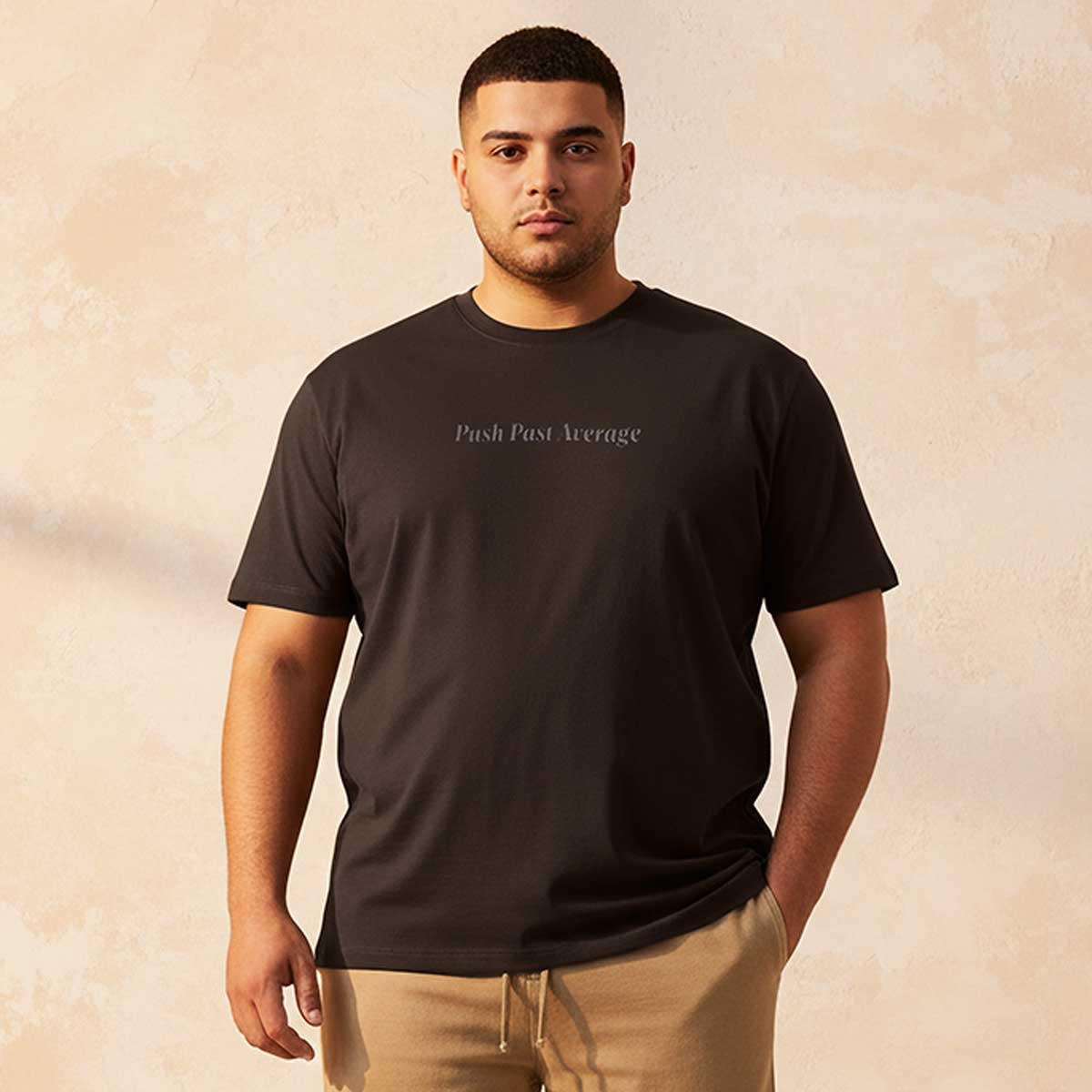 تيشيرت بياقة ضيقة وأكمام قصيرة وطبعات شعار ماكسيم بلس من سبلاش-men-clothing-tshirtsandpolos-tshirts-image-1