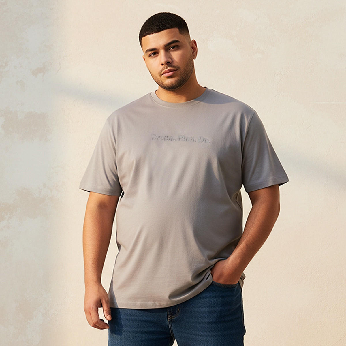 تيشيرت برقبة ضيقة وأكمام قصيرة وطبعات مقاس كبير من سبلاش ماكسيم-men-clothing-tshirtsandpolos-tshirts-image-1