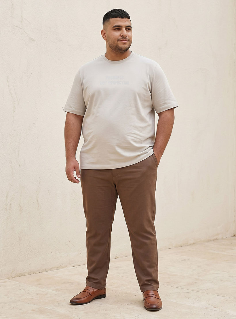 تيشيرت بياقة ضيقة وطبعات شعار وأكمام قصيرة ماكسيم بلس من سبلاش-men-clothing-tshirtsandpolos-tshirts-image-3