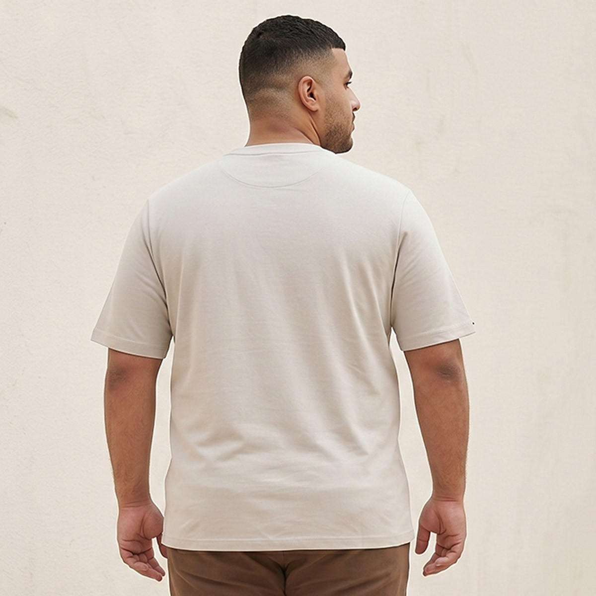 تيشيرت بياقة ضيقة وطبعات شعار وأكمام قصيرة ماكسيم بلس من سبلاش-men-clothing-tshirtsandpolos-tshirts-image-4