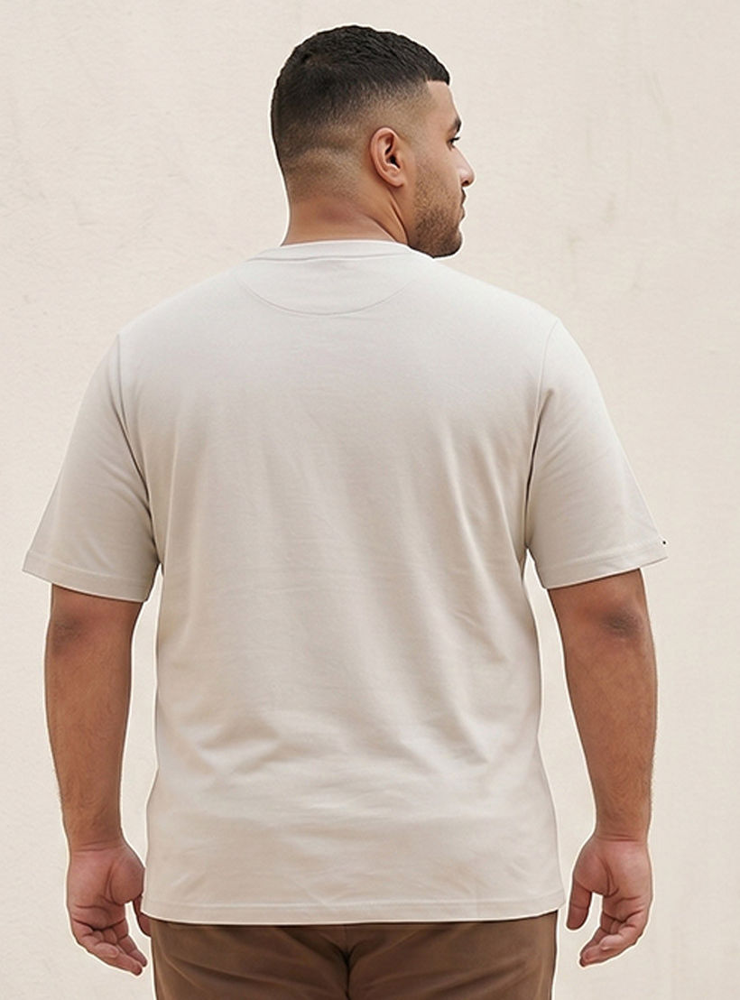 تيشيرت بياقة ضيقة وطبعات شعار وأكمام قصيرة ماكسيم بلس من سبلاش-men-clothing-tshirtsandpolos-tshirts-image-4