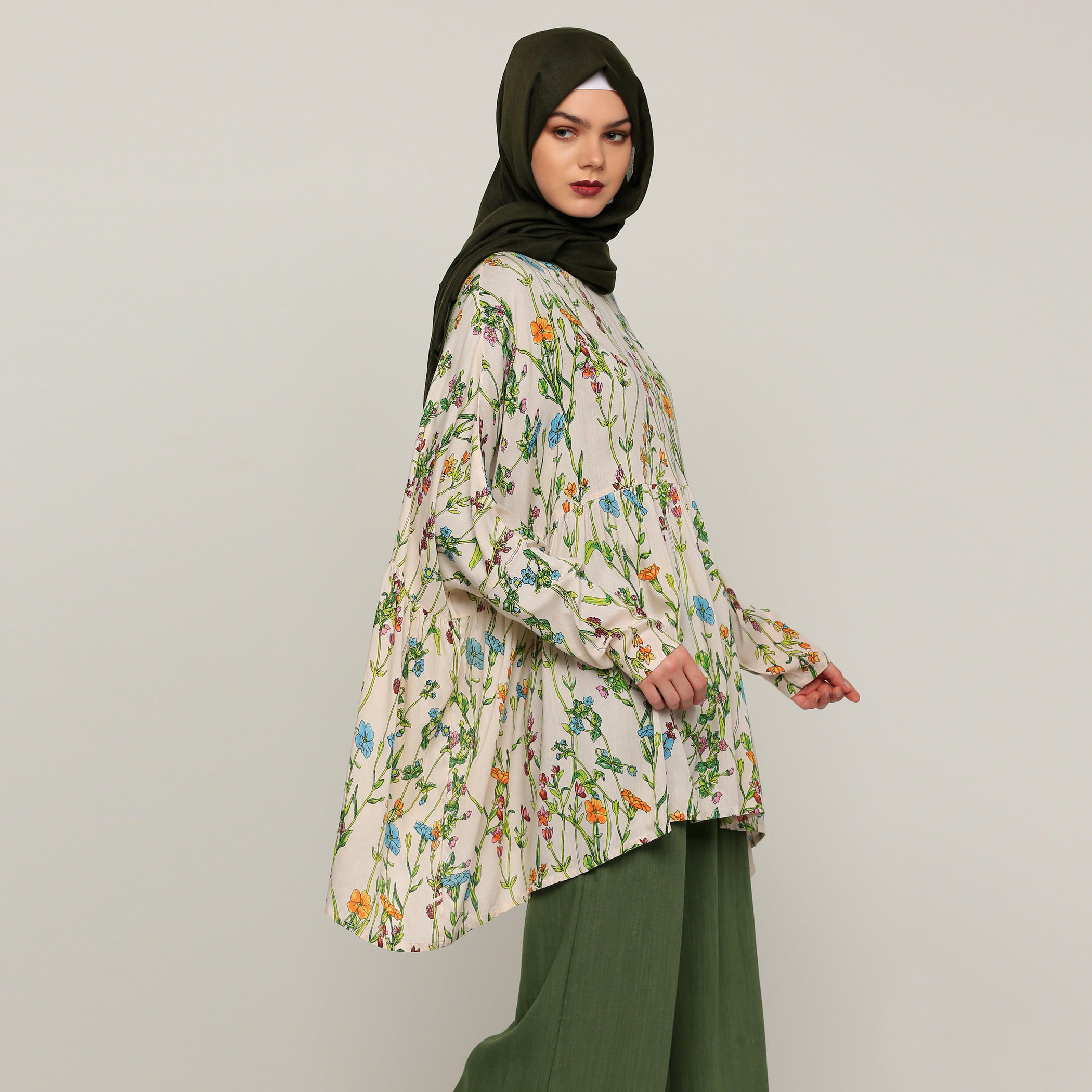 Floral Oversized Top with Long Sleeves-women-clothing-shirtsandblouses-blouses-image-3