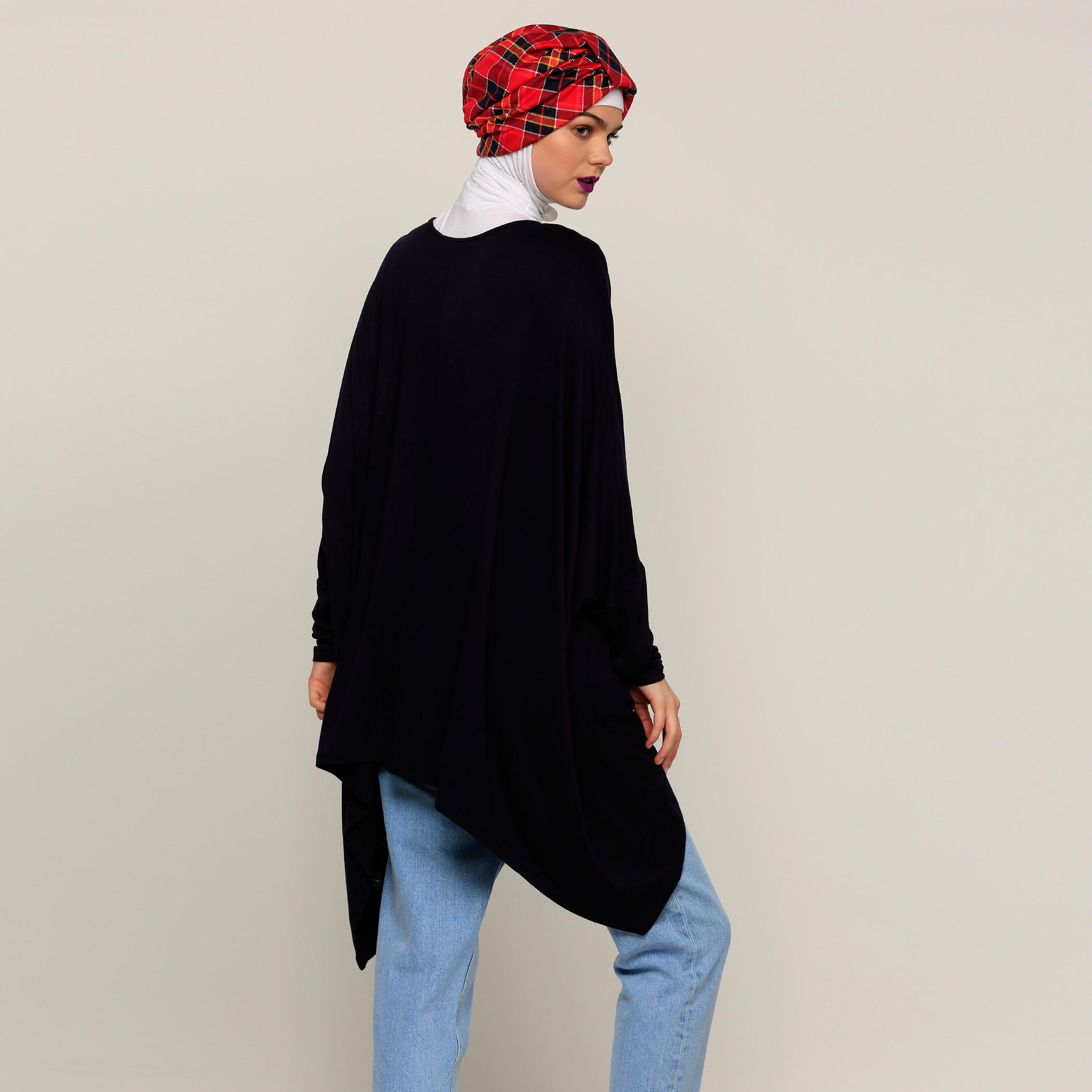بلوزة بطبعات وياقة مستديرة وأكمام طويلة-women-clothing-shirtsandblouses-blouses-image-4