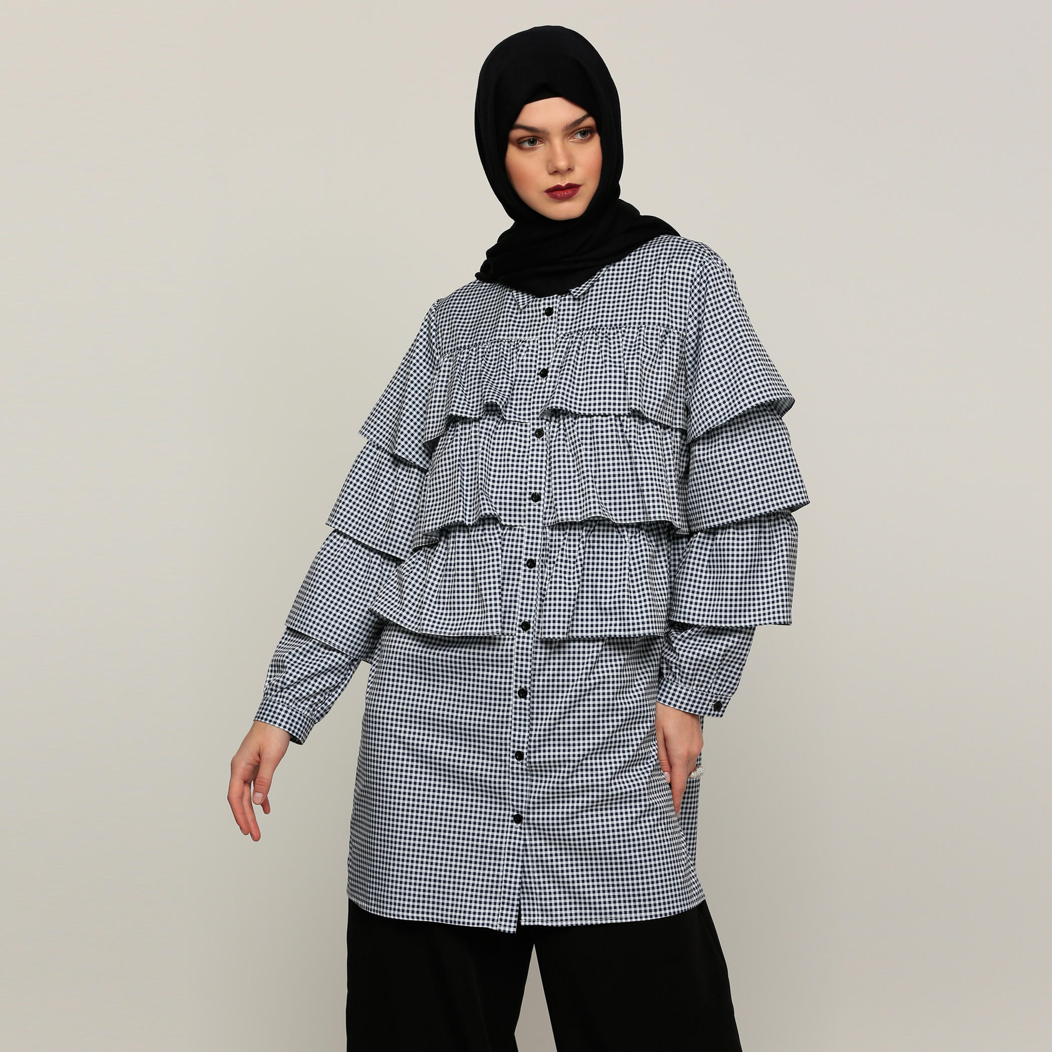 قميص طويل كاروهات بأكمام بطبقات وأزرار-women-clothing-shirtsandblouses-shirts-image-1