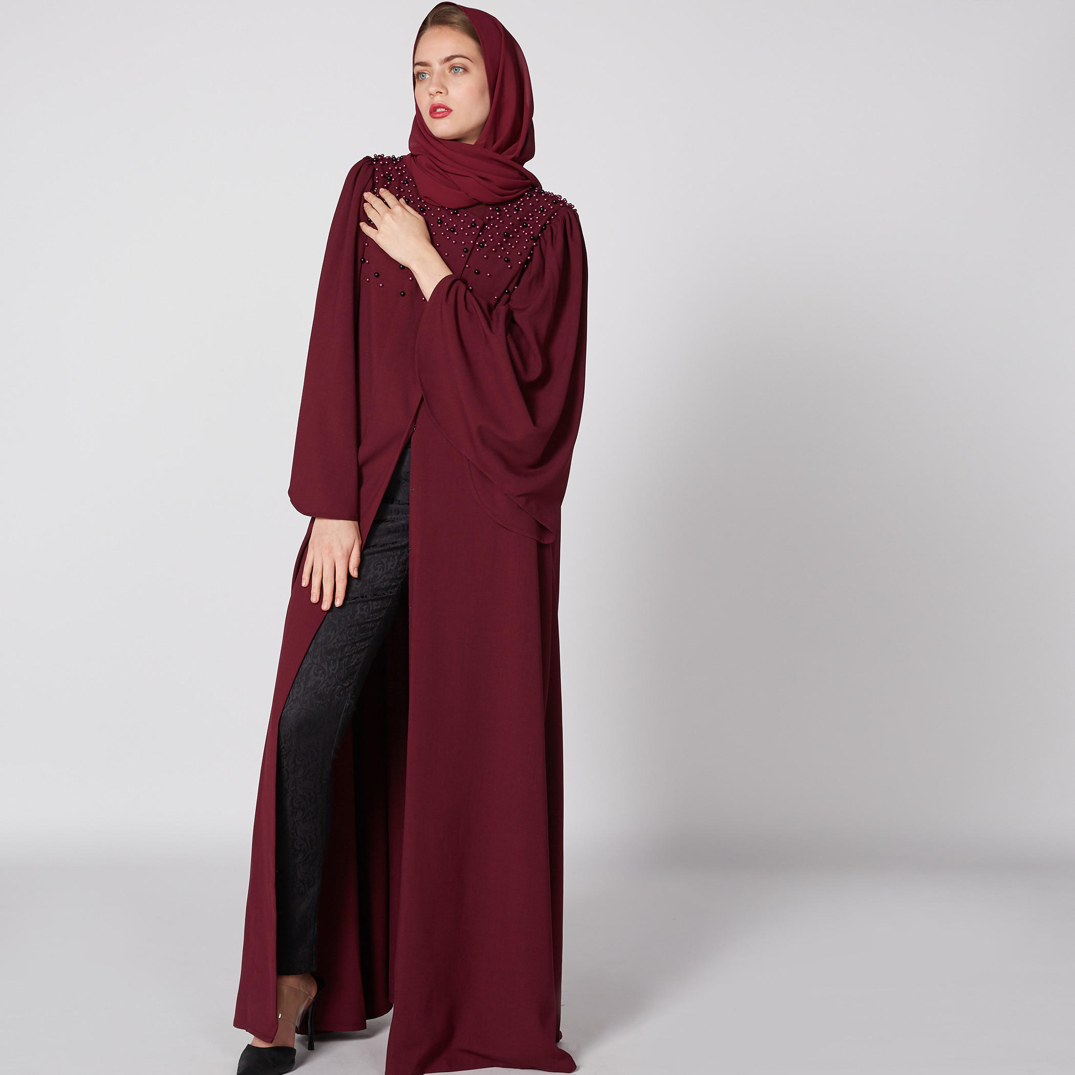 عباية مزينة بفتحة وأكمام واسعة-women-arabicclothing-abayas-image-4