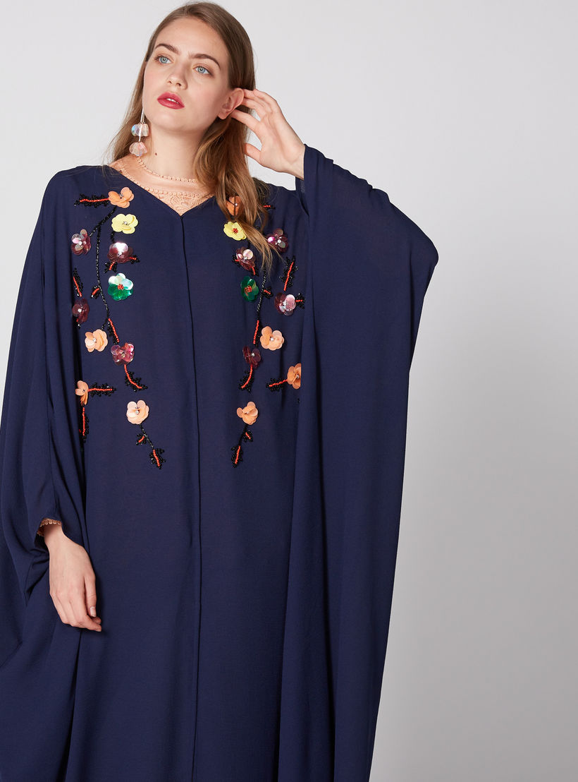 عباية بتفاصيل زهرية وأكمام طويلة-women-arabicclothing-abayas-image-2