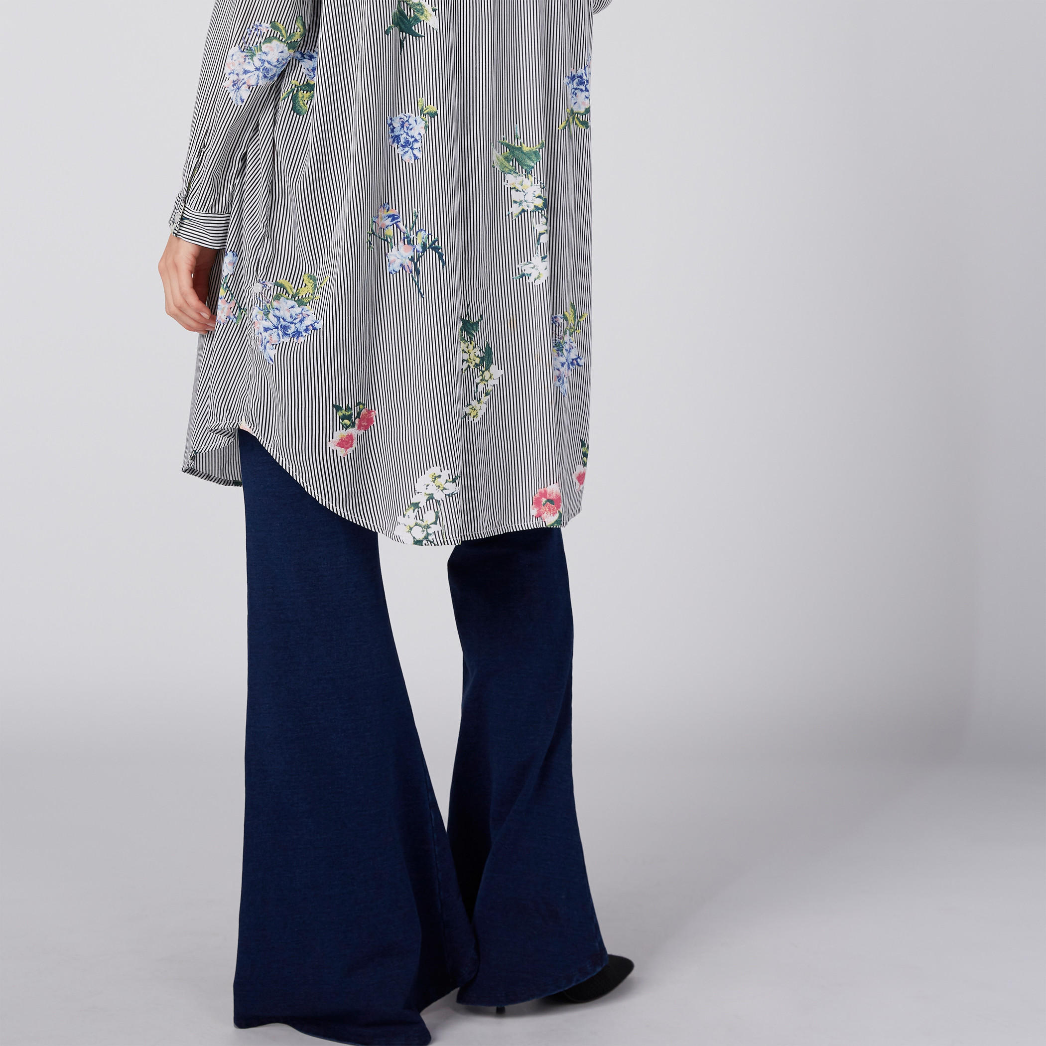 بنطال بوت كات طويل بخصر مطّاطي-women-clothing-bottoms-trousers-image-4