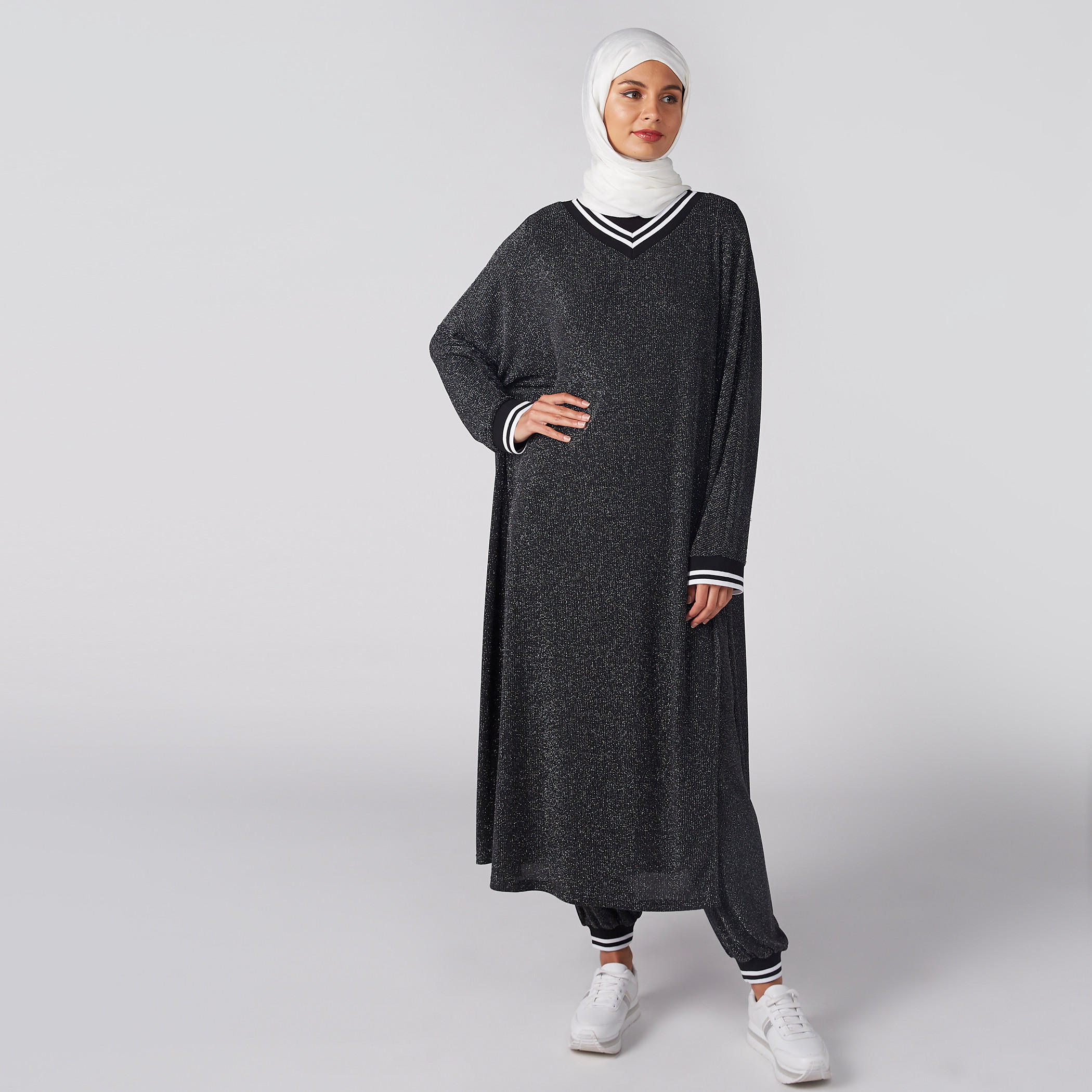 عباية بارزة الملمس بياقة V وأكمام طويلة-women-clothing-shirtsandblouses-blouses-image-1