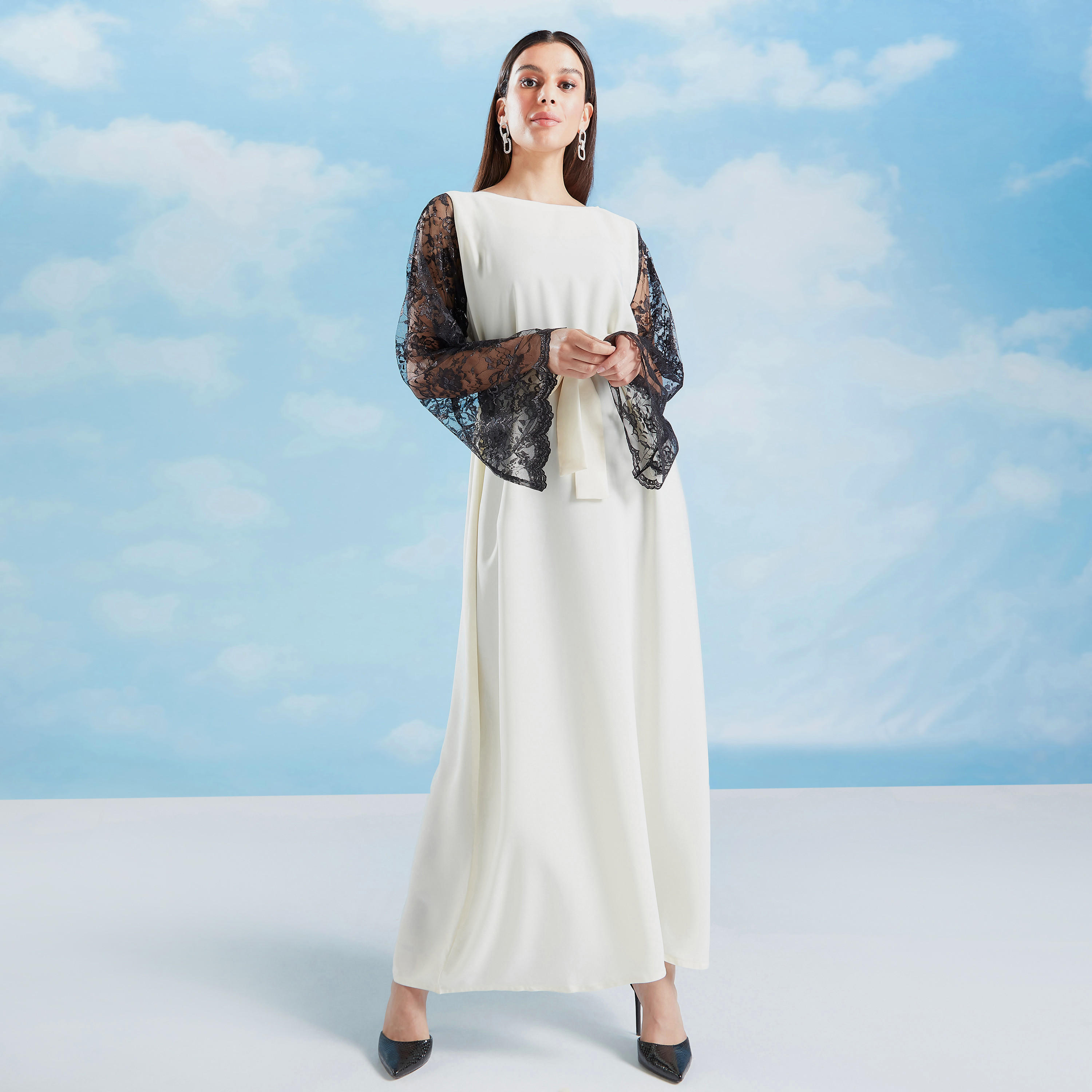 Solid Abaya with Lace Flared Sleeves and Tie Ups-women-arabicclothing-abayas-image-7