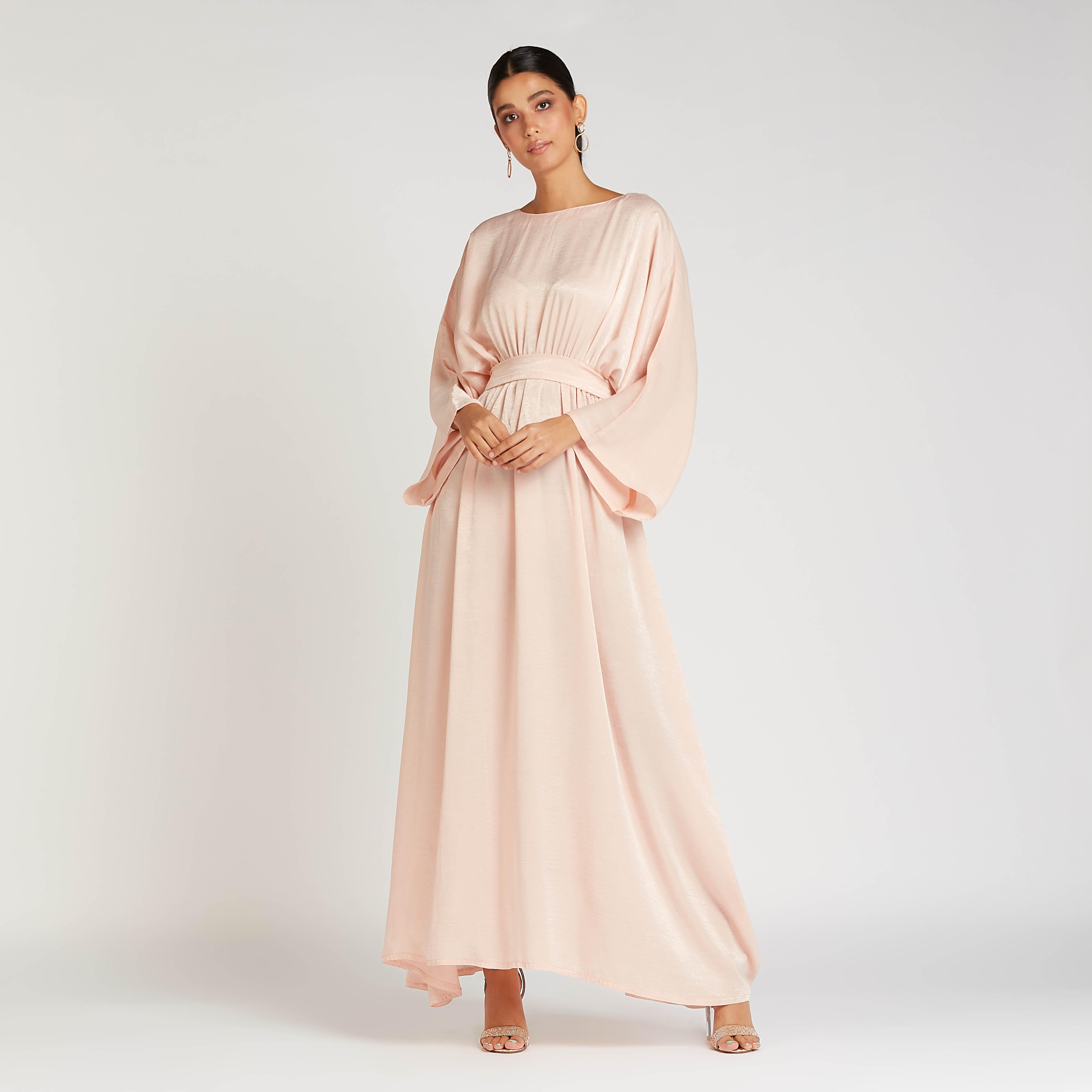 عباية بارزة الملمس بأكمام واسعة وأربطة-women-arabicclothing-abayas-image-1