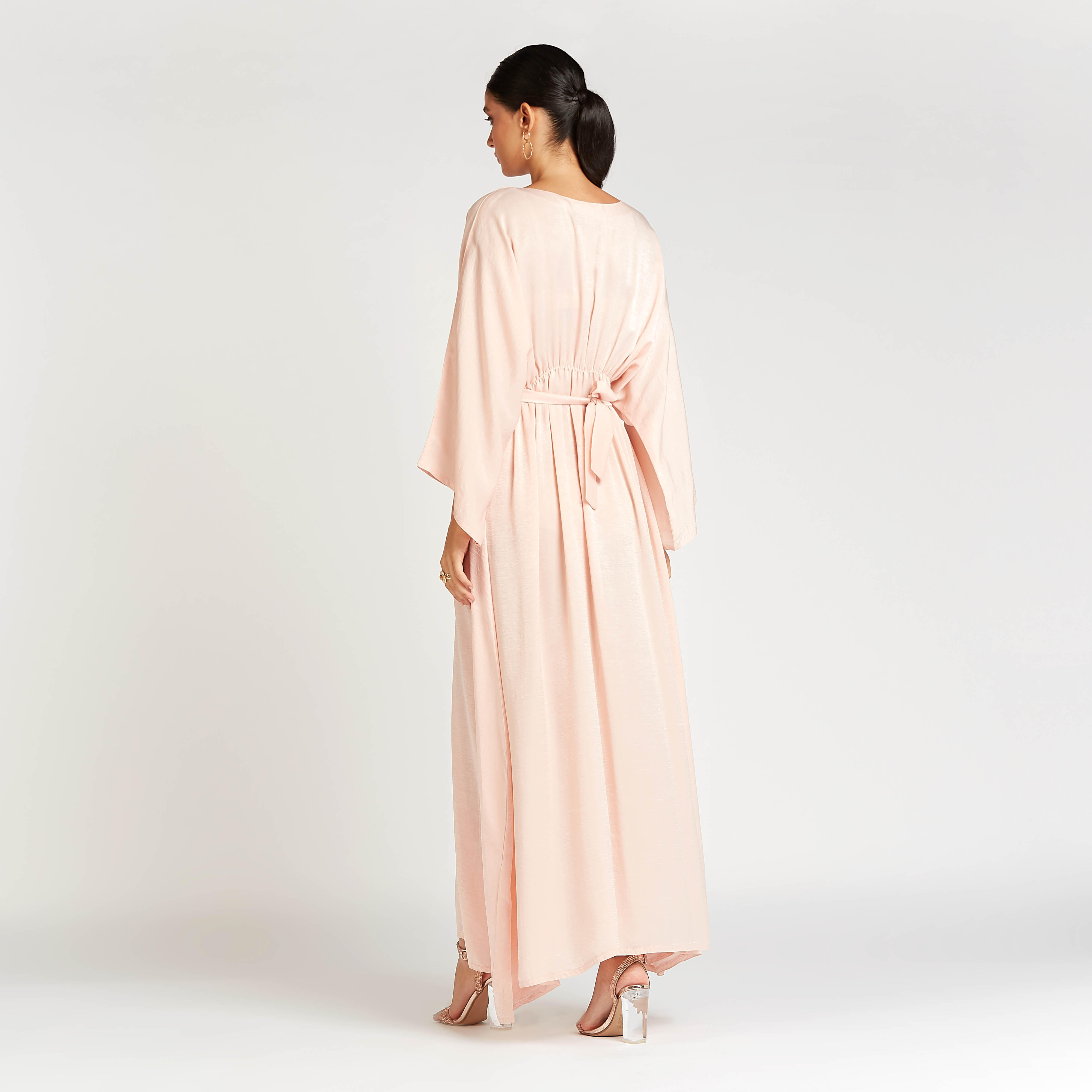 عباية بارزة الملمس بأكمام واسعة وأربطة-women-arabicclothing-abayas-image-3