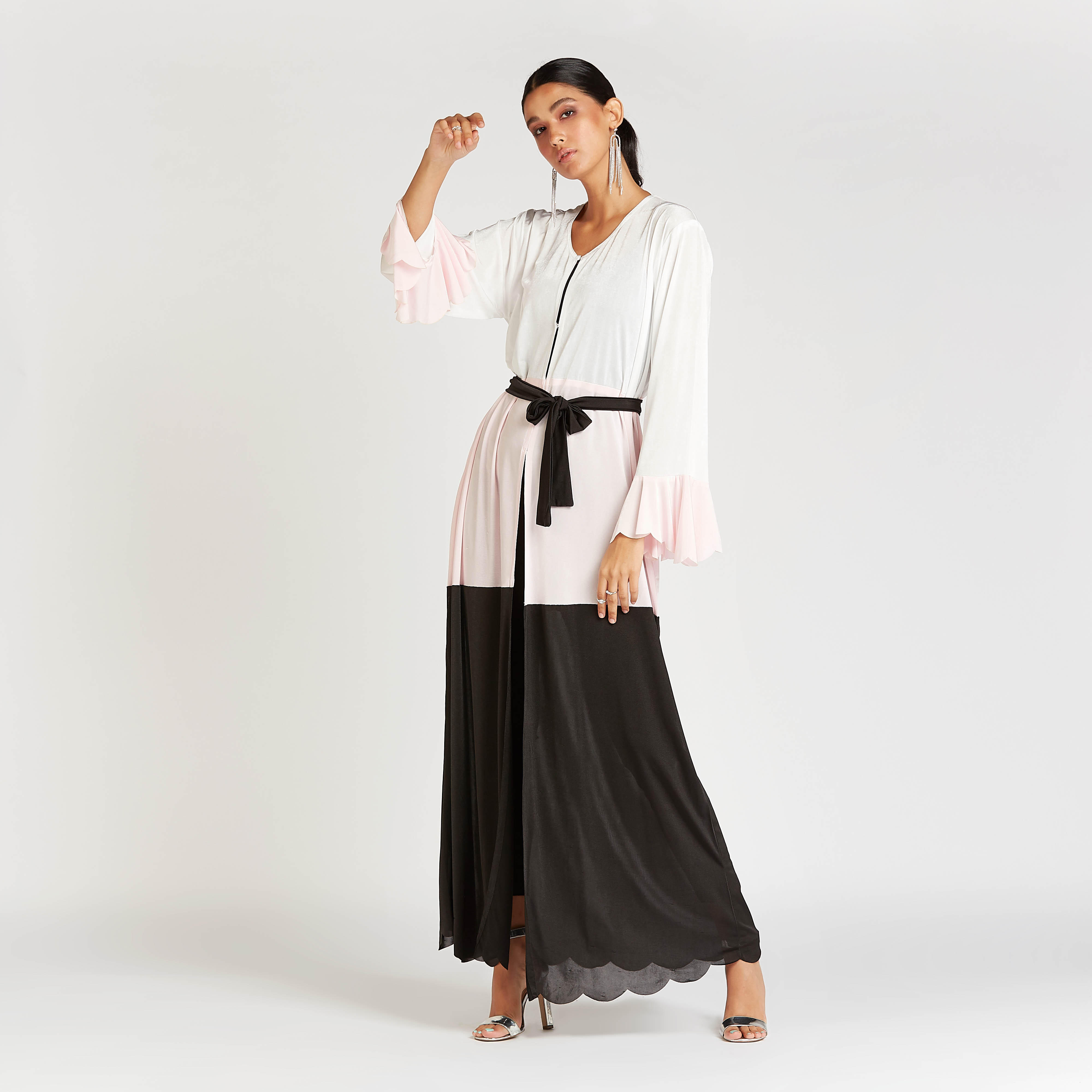 عباية قوالب ملوّنة بأكمام واسعة وأربطة-women-arabicclothing-abayas-image-2