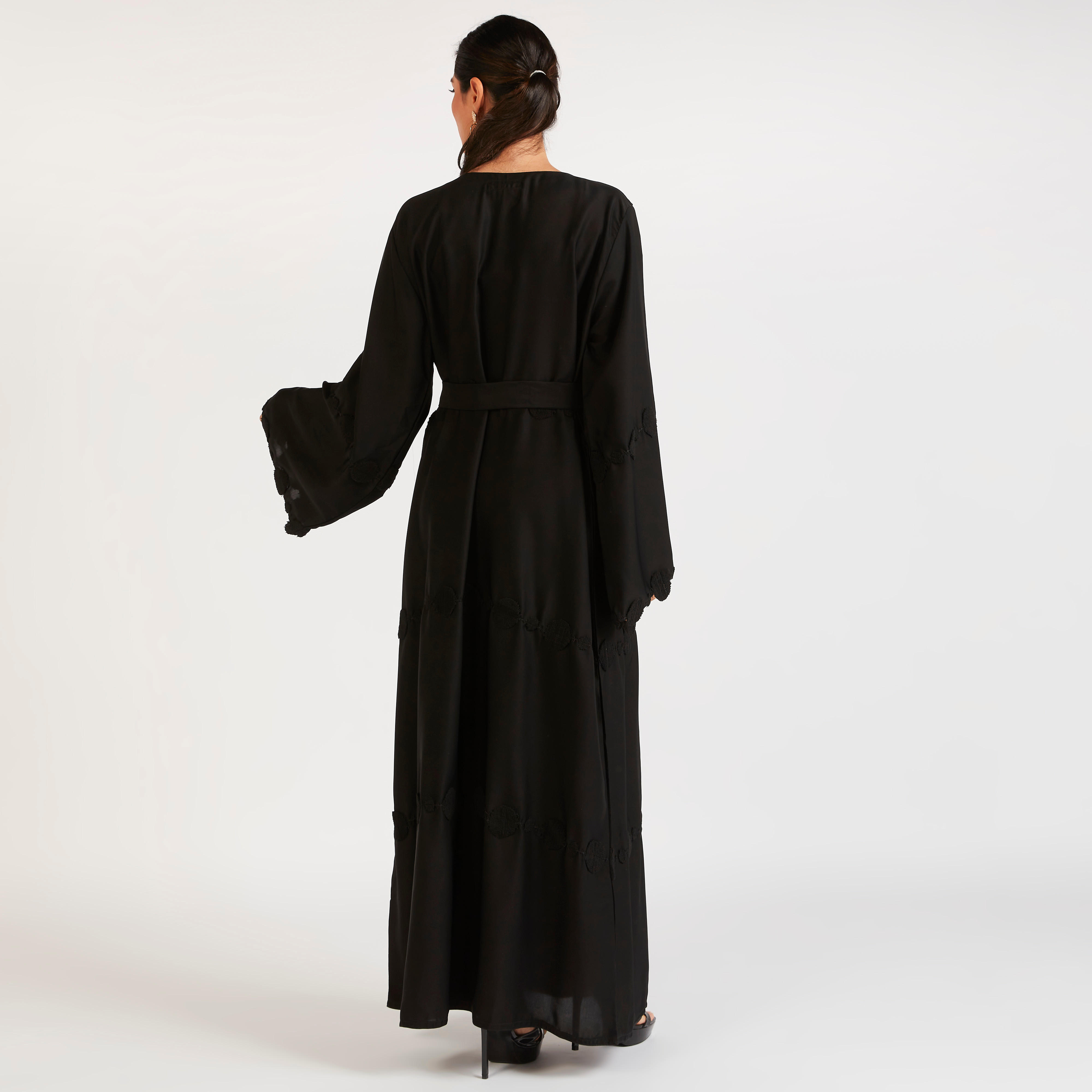 عباية إيه لاين بتفاصيل دانتيل وحزام رباط من عبايات-women-arabicclothing-abayas-image-4