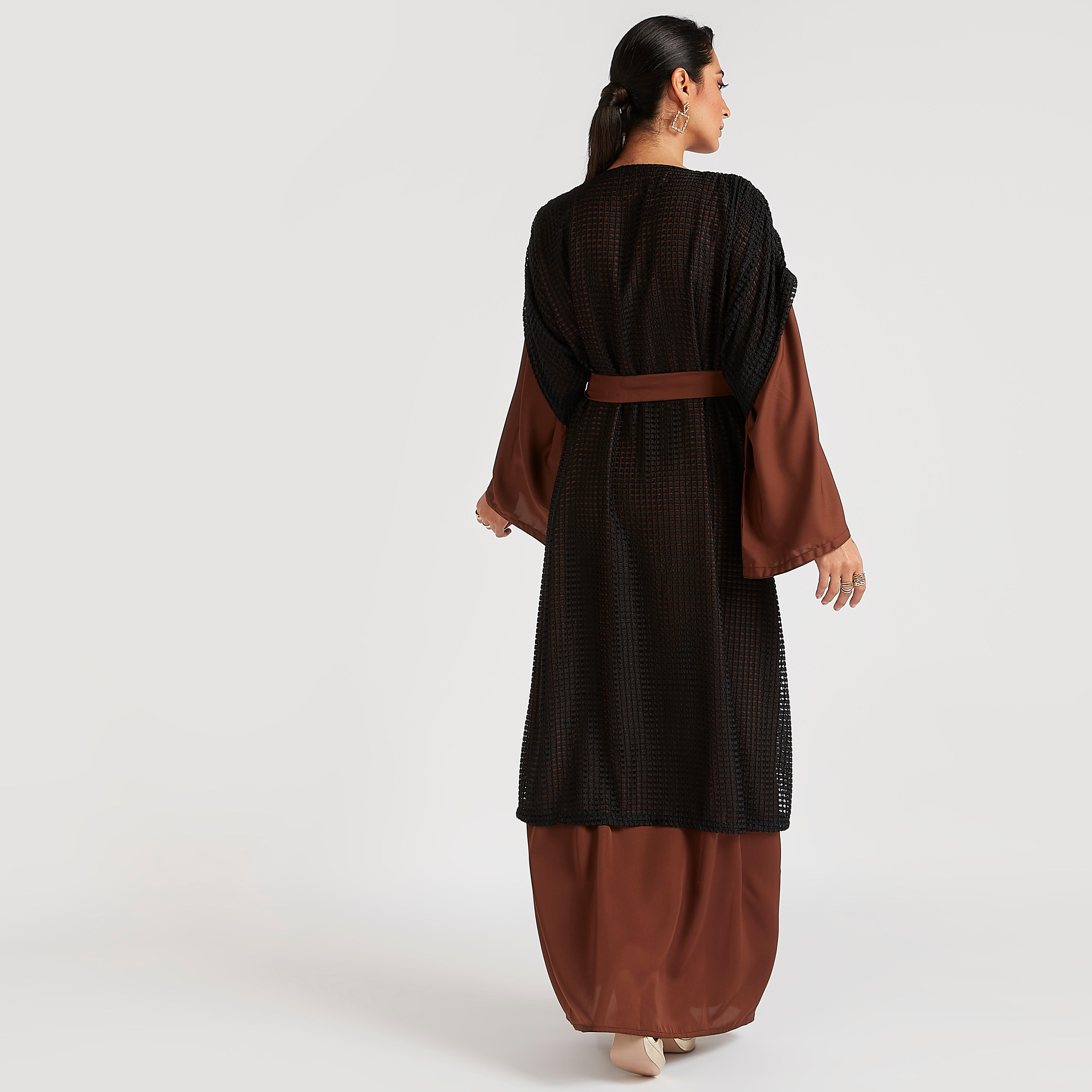 عباية إيه لاين مطرزة بأربطة خصر من عبايات-women-arabicclothing-abayas-image-5