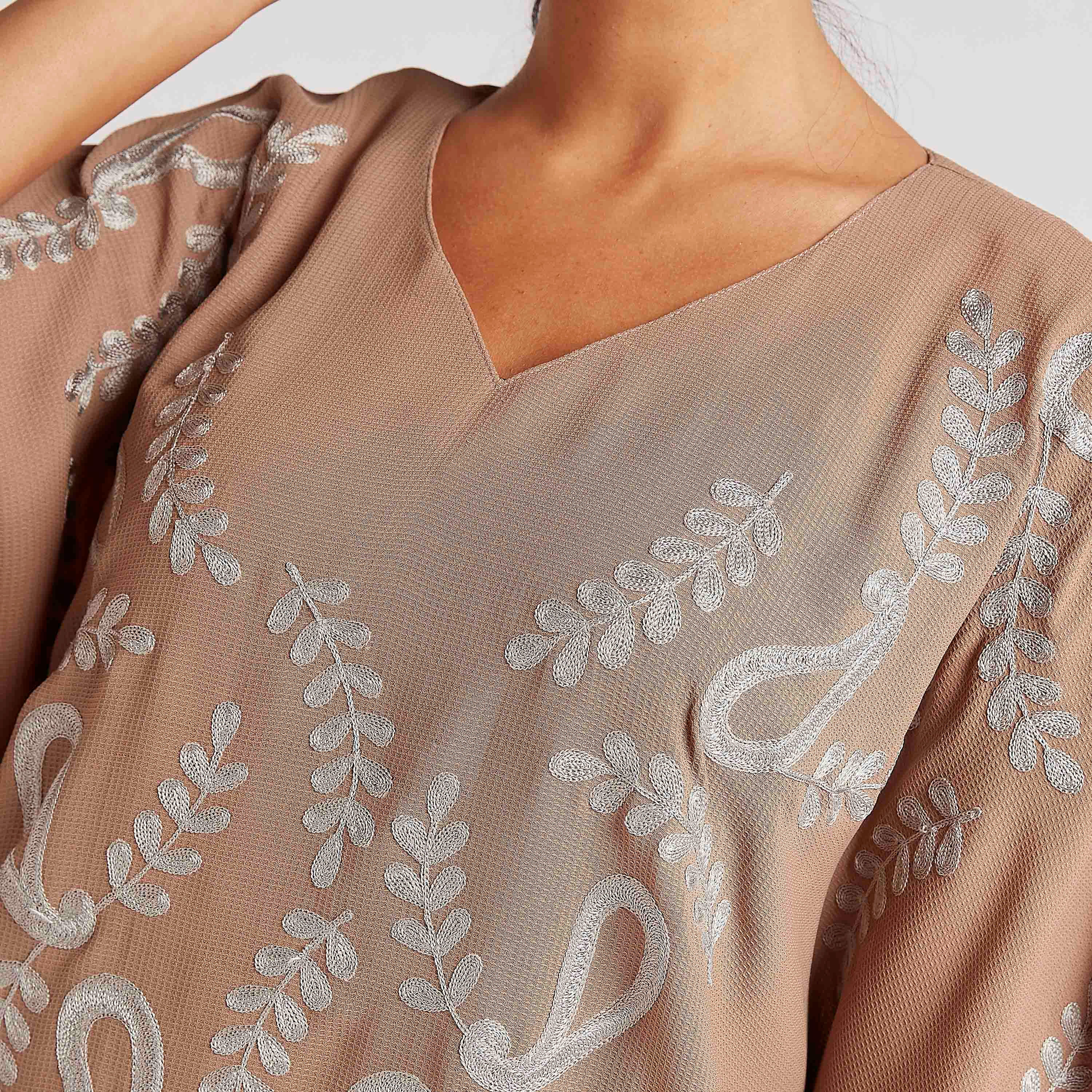Abayas Embroidered A-line Abaya with V-neck-women-arabicclothing-abayas-image-3