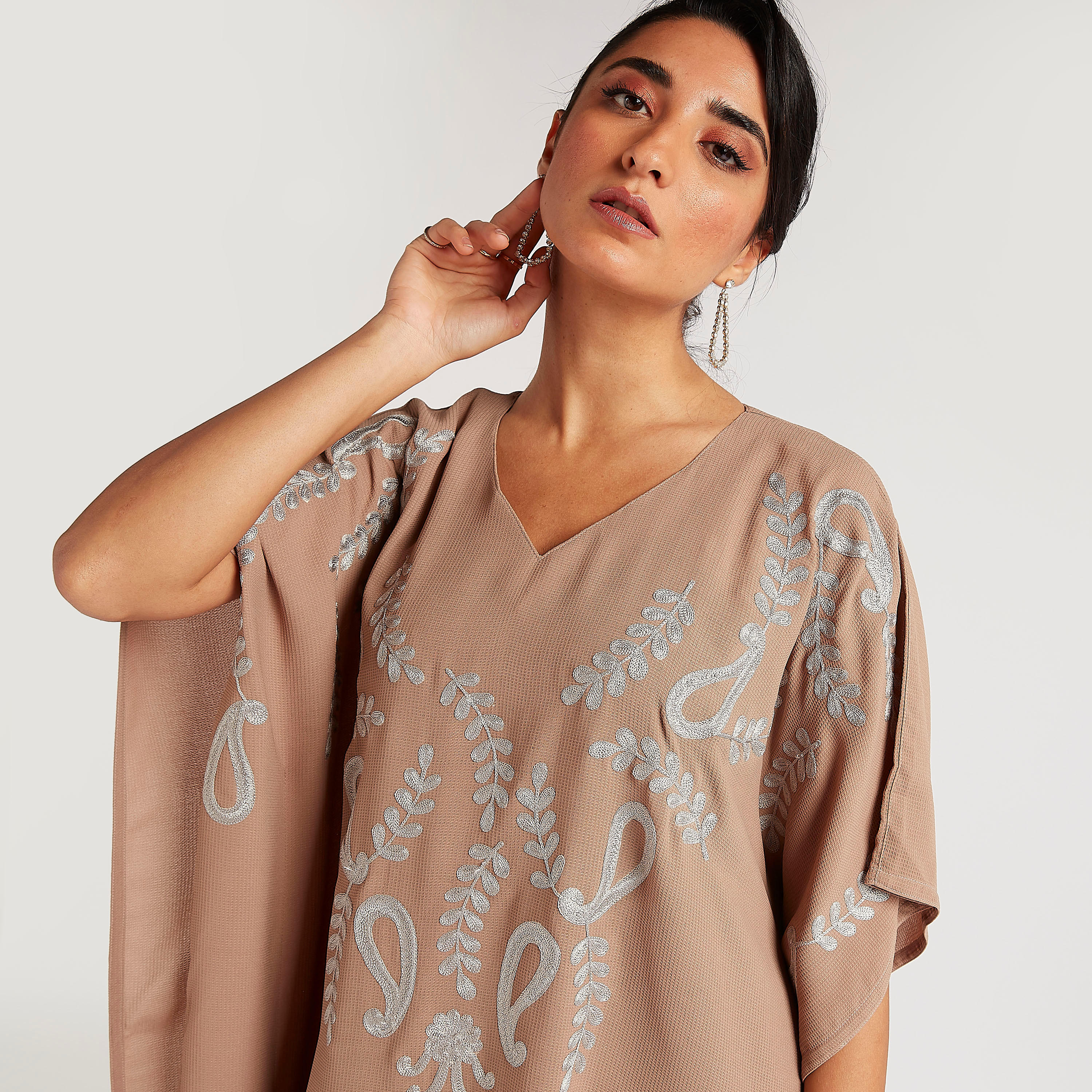 Abayas Embroidered A-line Abaya with V-neck-women-arabicclothing-abayas-image-5