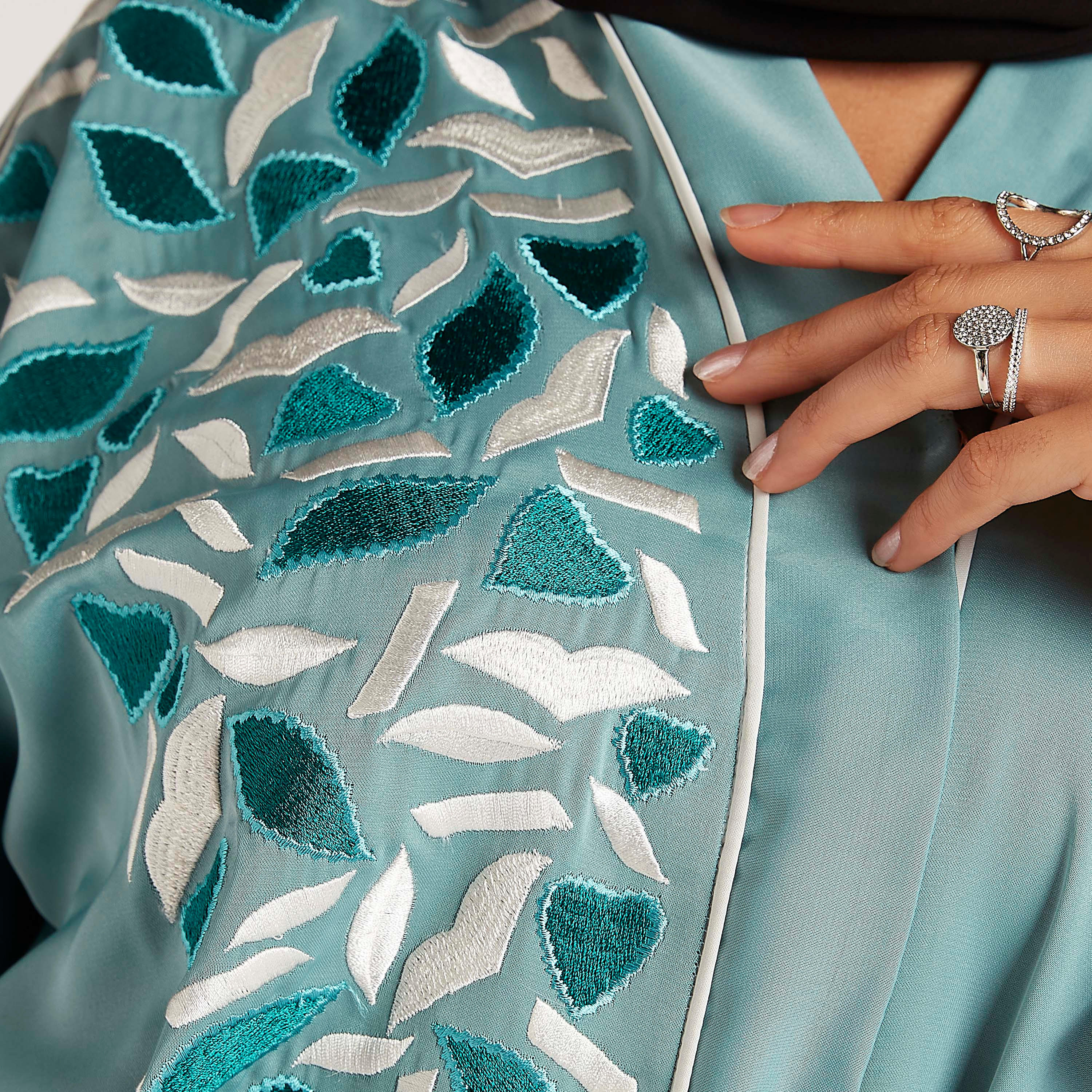 عباية مطرزة إيه لاين بحزام من عبايات-women-arabicclothing-abayas-image-1