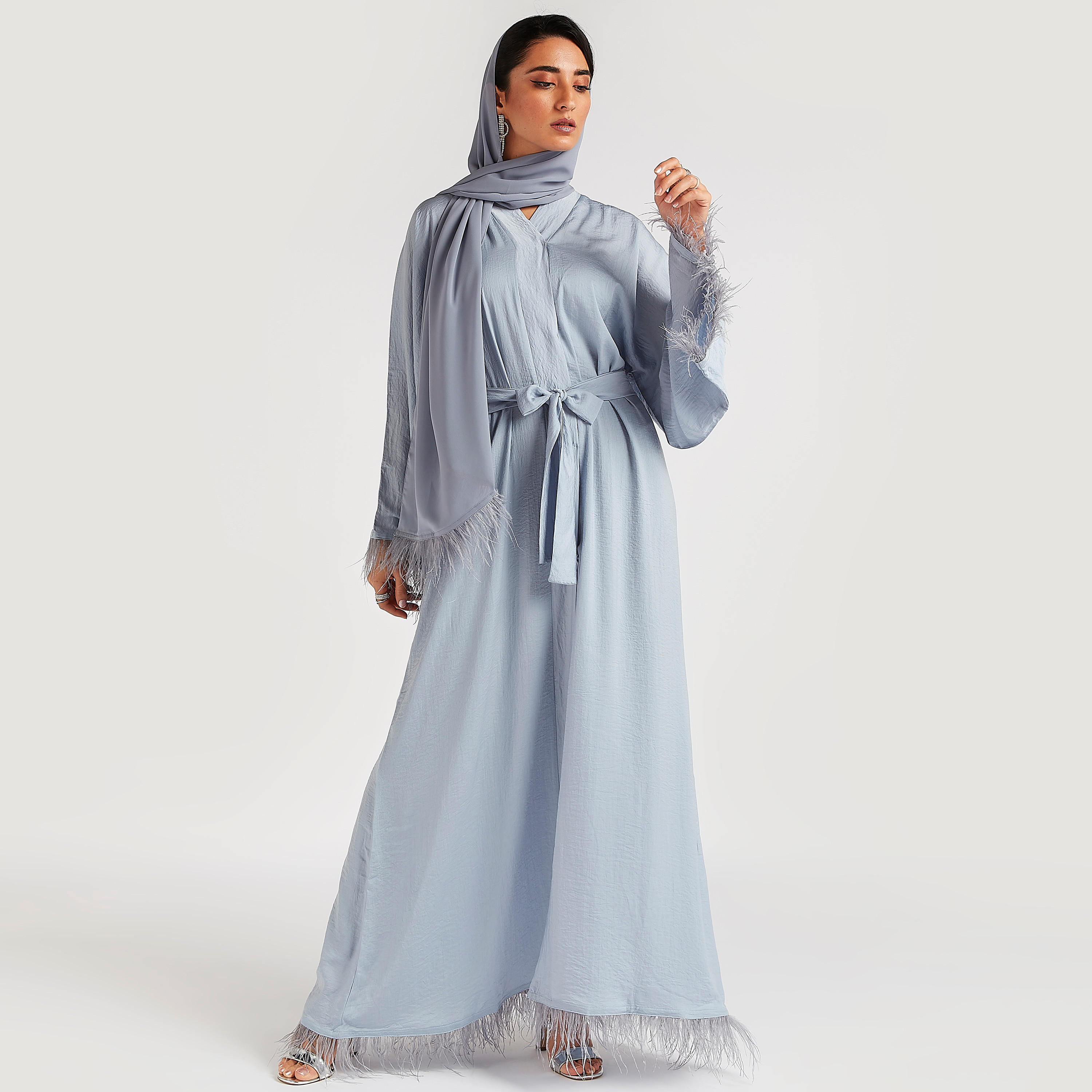 عباية إيه لاين بارزة الملمس بحزام رباط وتزيينات ريش من عبايات-women-arabicclothing-abayas-image-1