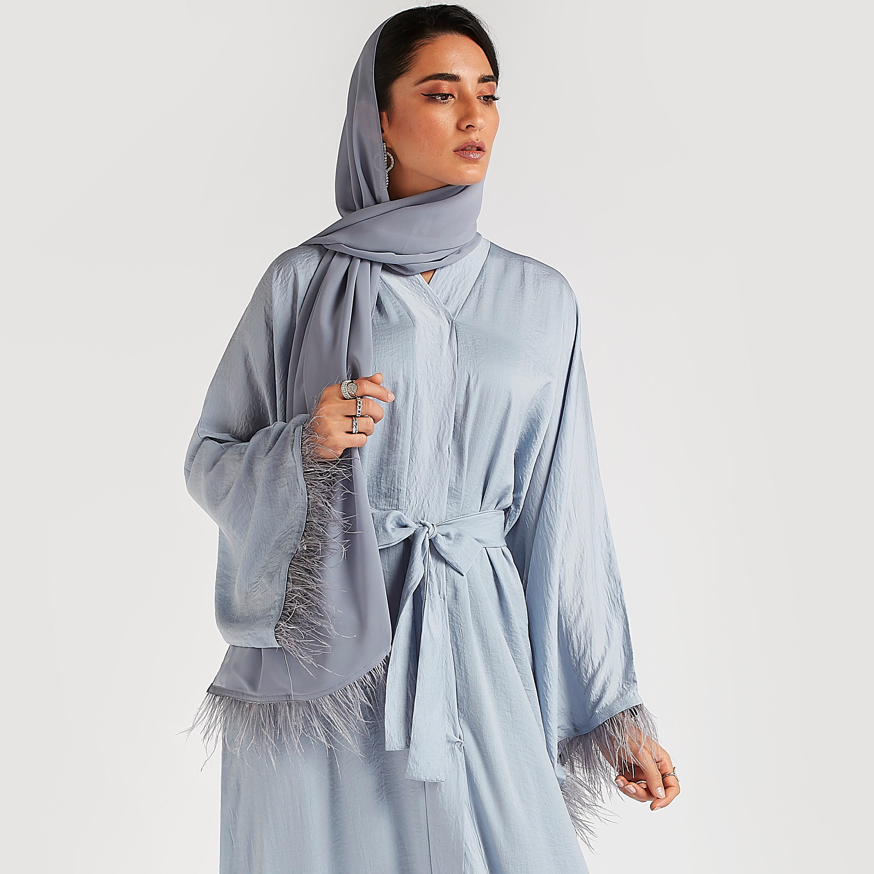 عباية إيه لاين بارزة الملمس بحزام رباط وتزيينات ريش من عبايات-women-arabicclothing-abayas-image-6