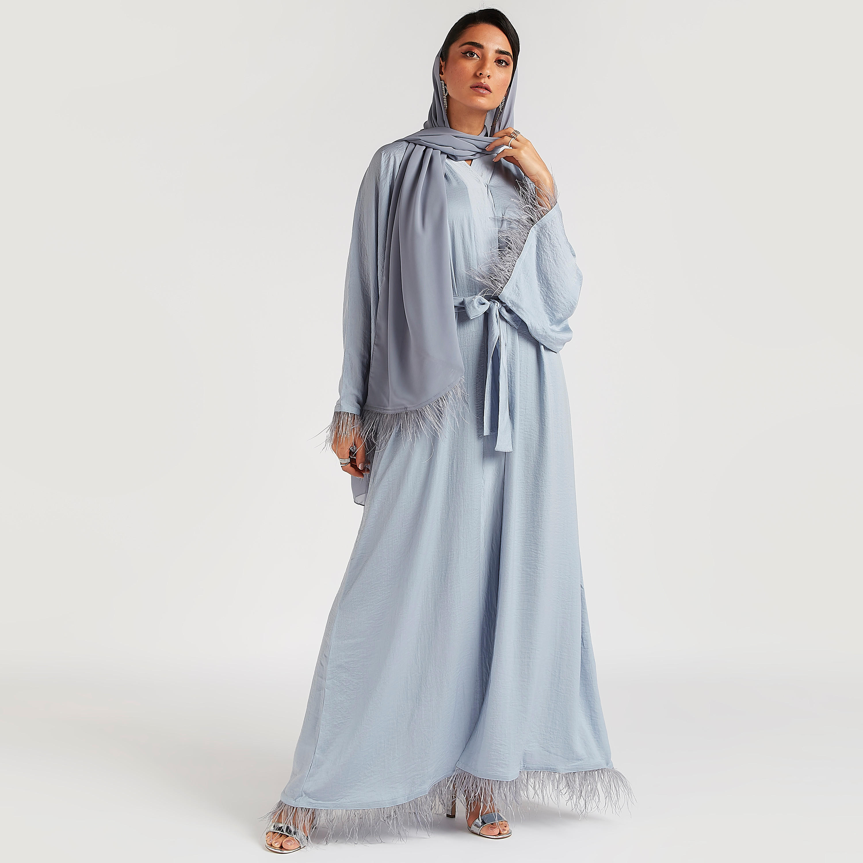 عباية إيه لاين بارزة الملمس بحزام رباط وتزيينات ريش من عبايات-women-arabicclothing-abayas-image-8