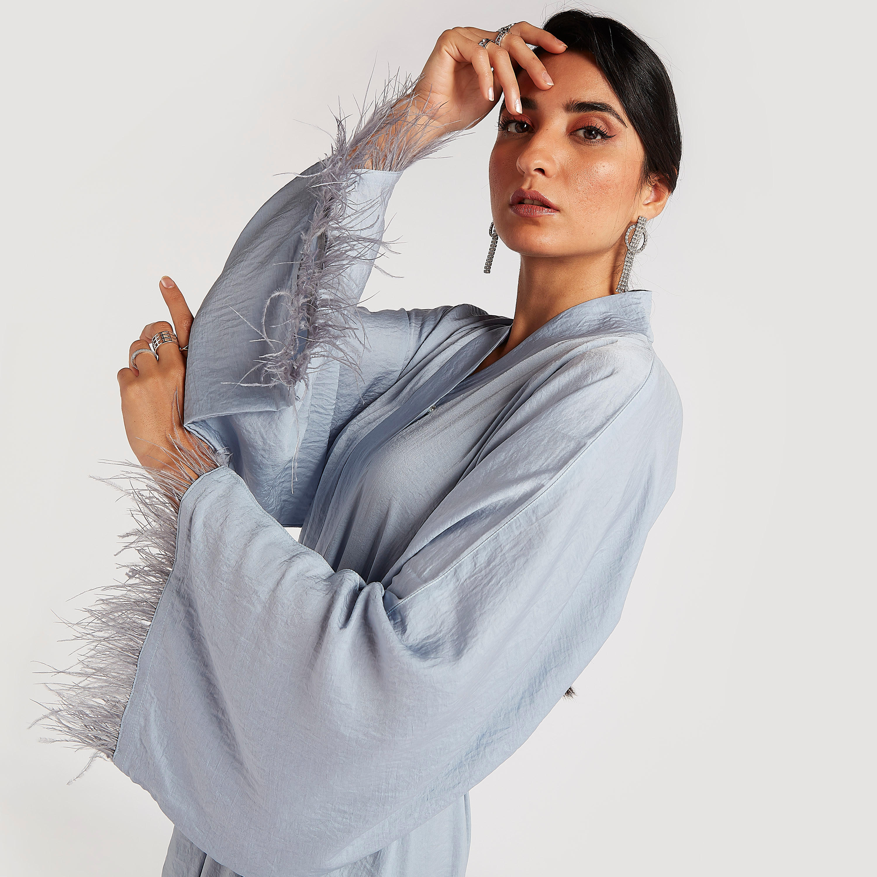 عباية إيه لاين بارزة الملمس بحزام رباط وتزيينات ريش من عبايات-women-arabicclothing-abayas-image-9