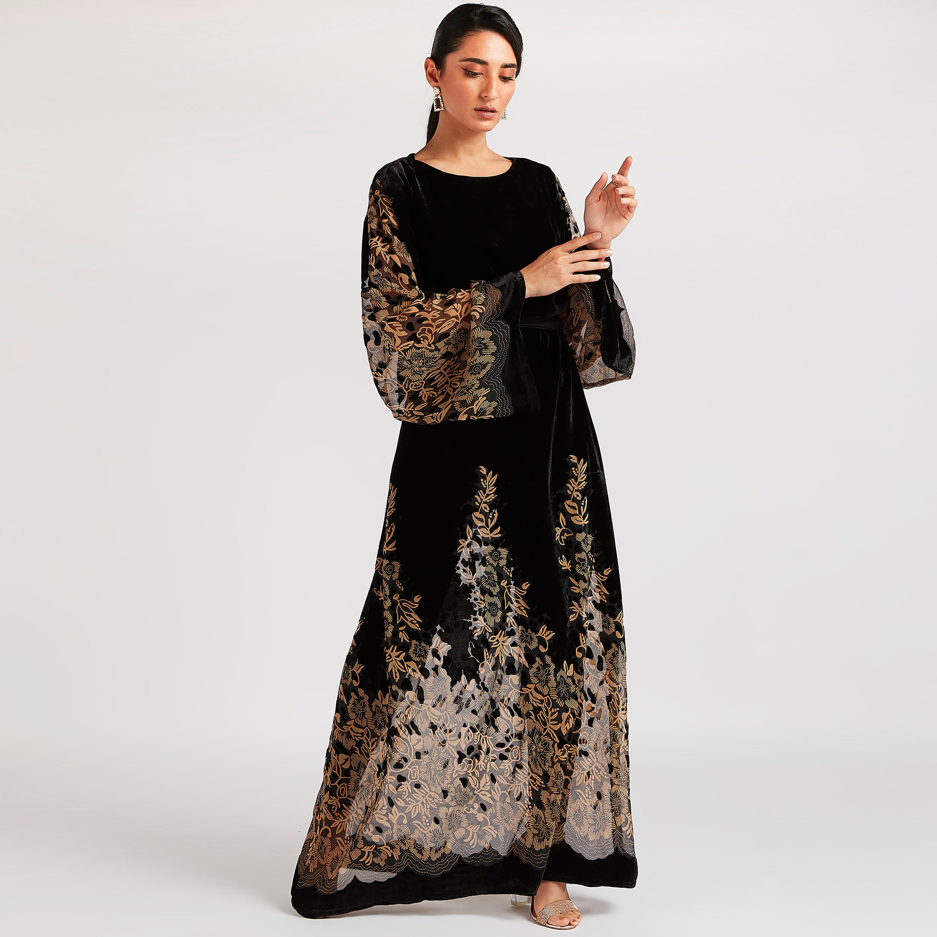عباية إيه لايه لاين برباط خصر وطبعات من عبايات-women-arabicclothing-abayas-image-2