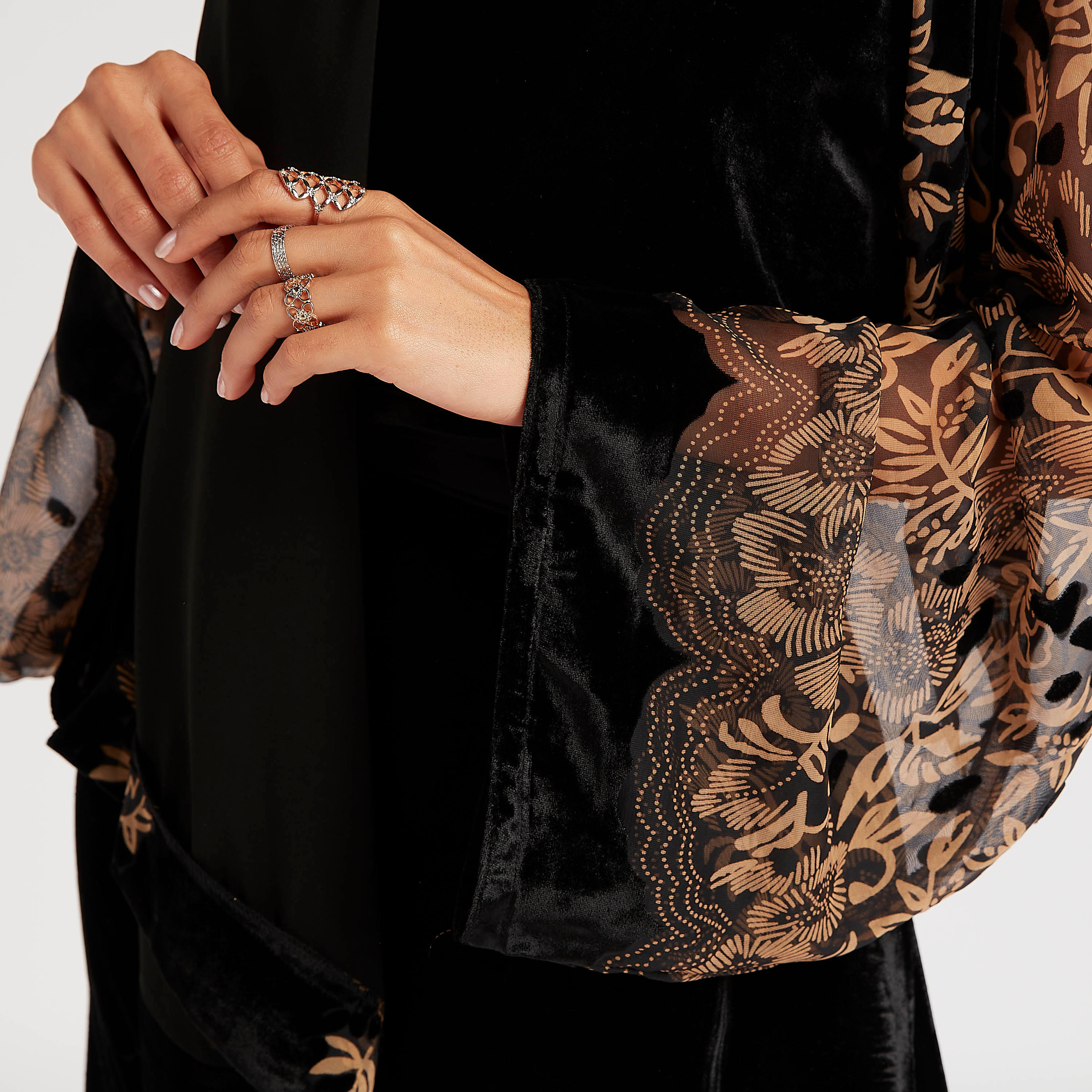 عباية إيه لايه لاين برباط خصر وطبعات من عبايات-women-arabicclothing-abayas-image-6