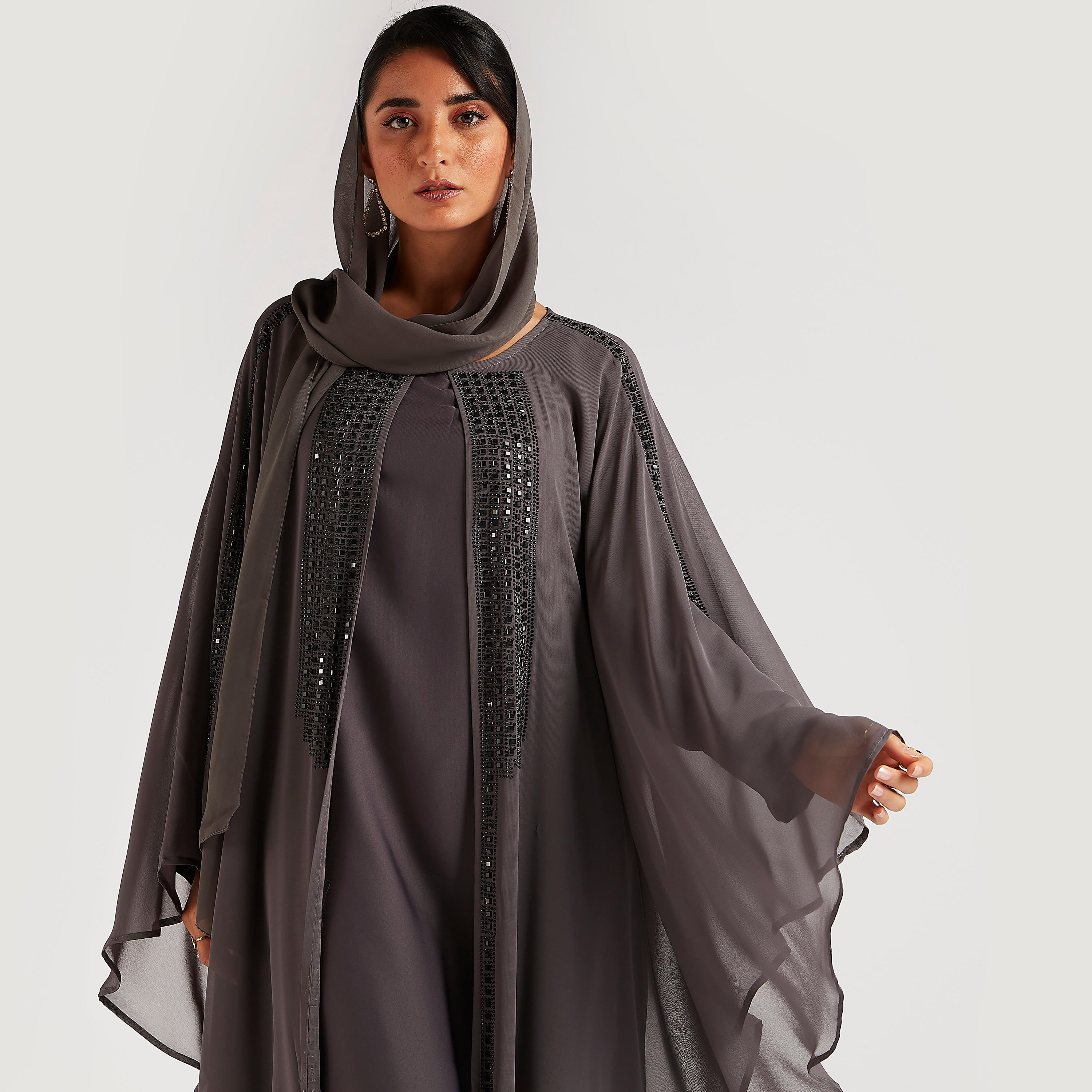 عباية إيه لاين مزيّنة بياقة مستديرة من عبايات-women-arabicclothing-abayas-image-10