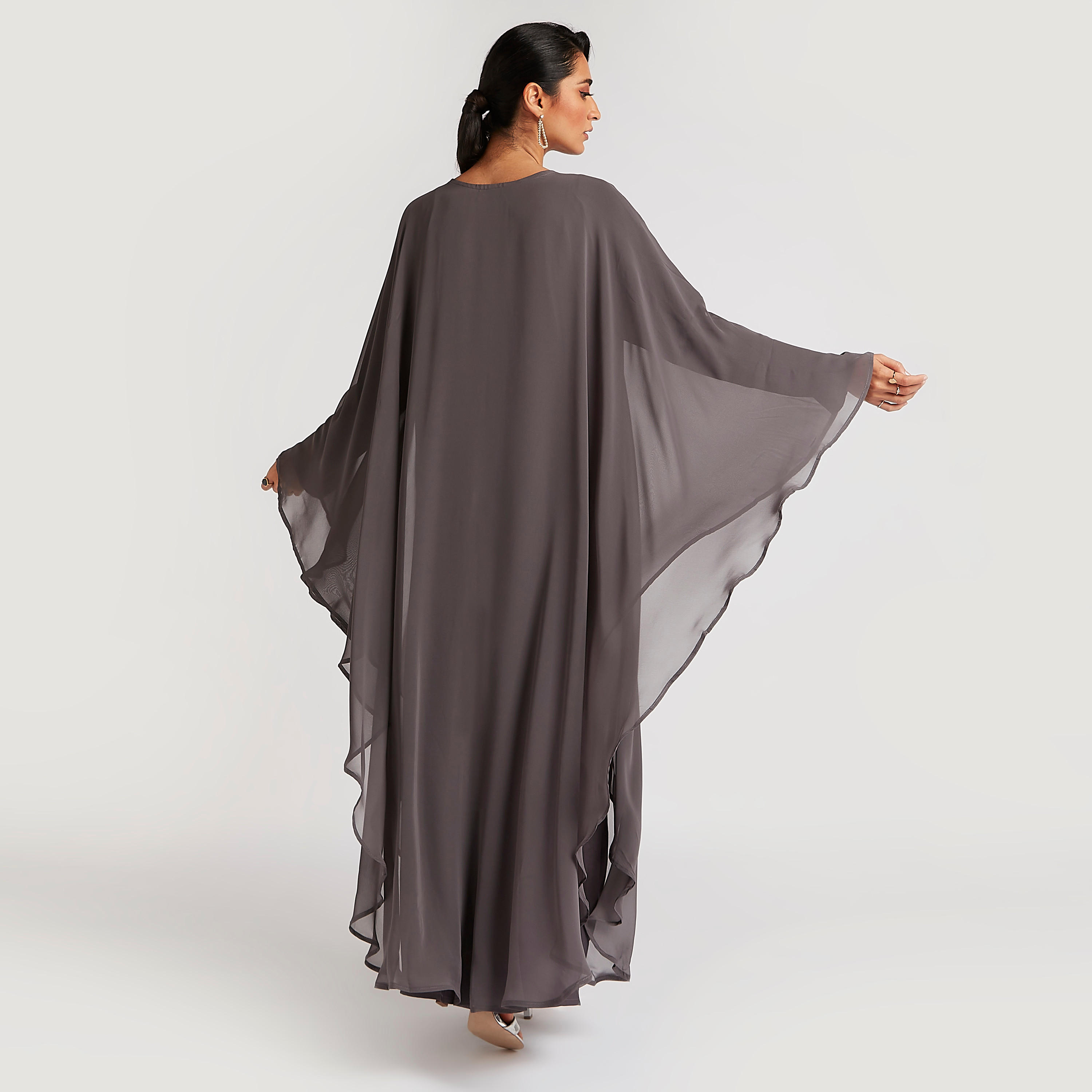 عباية إيه لاين مزيّنة بياقة مستديرة من عبايات-women-arabicclothing-abayas-image-5