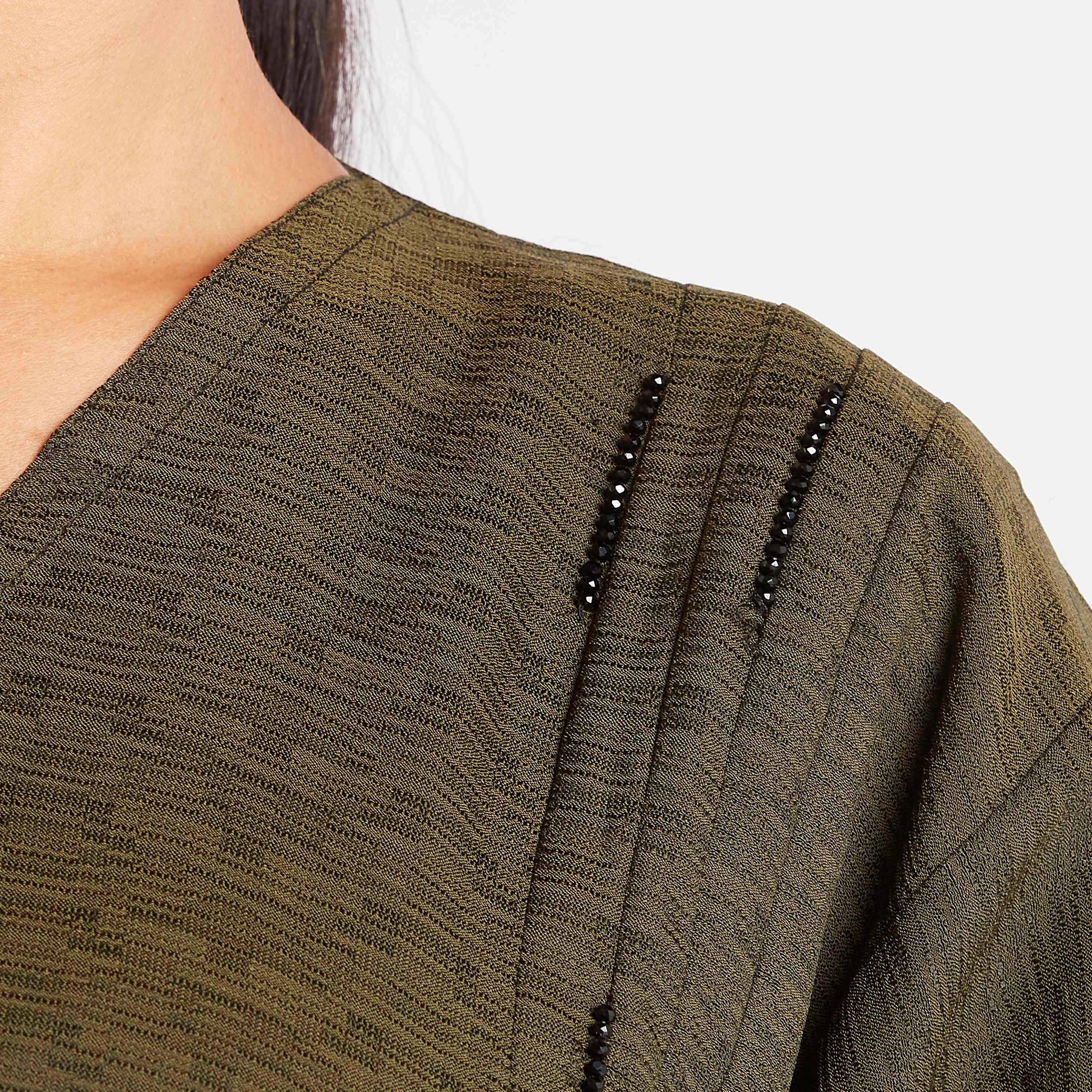 عباية مكشكشة بتزيّنات أمامية من عبايات-women-arabicclothing-abayas-image-6