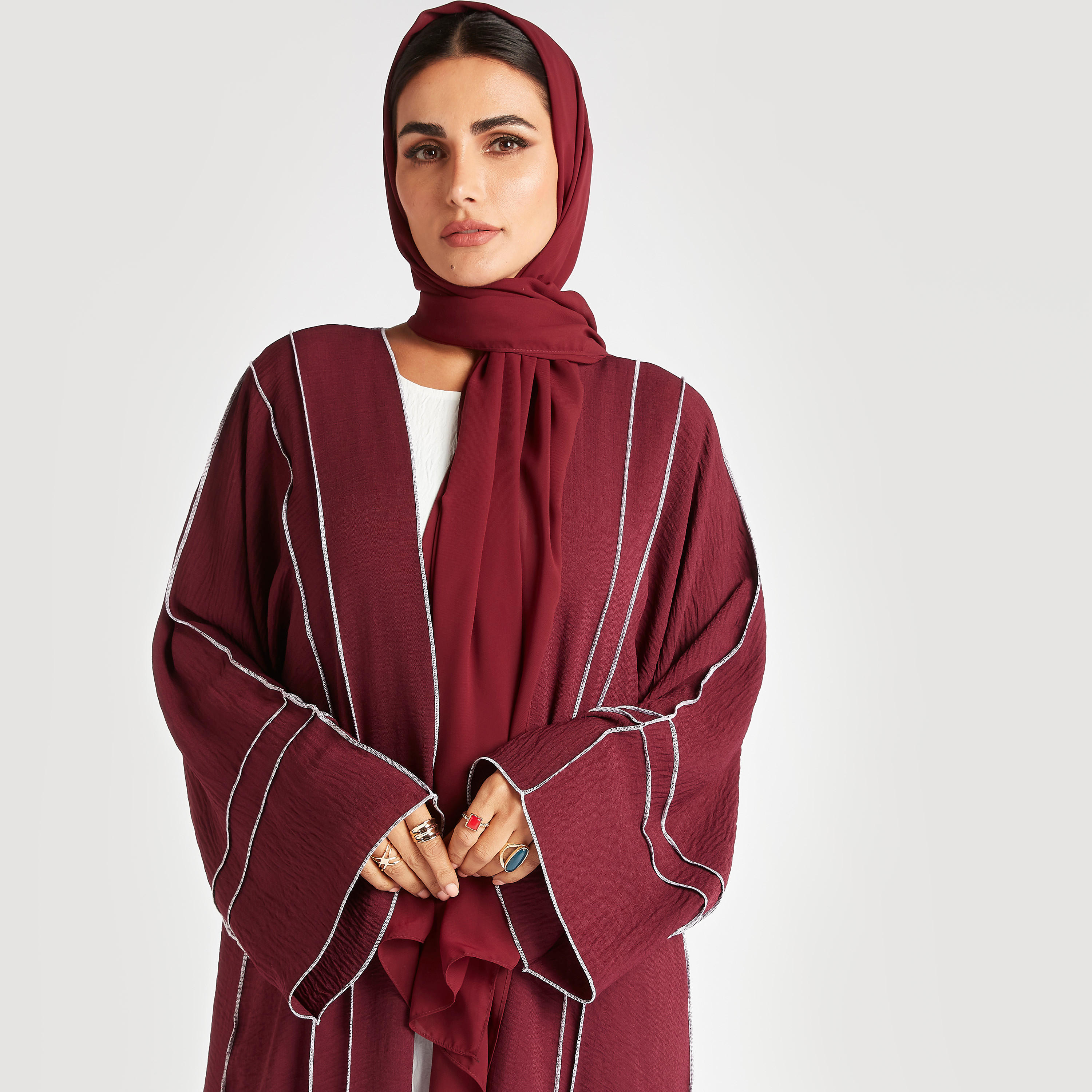 عباية كاردي بكشكشة خيوط بارزة وفستان داخلي-women-arabicclothing-abayas-image-6