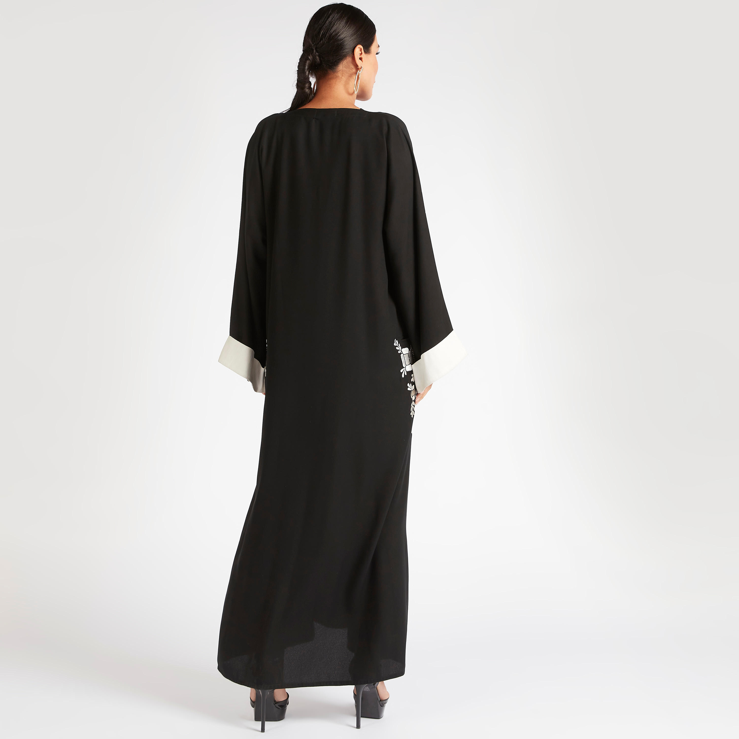 Abayas A-line Abaya with Floral Embroidered Pockets-women-arabicclothing-abayas-image-4
