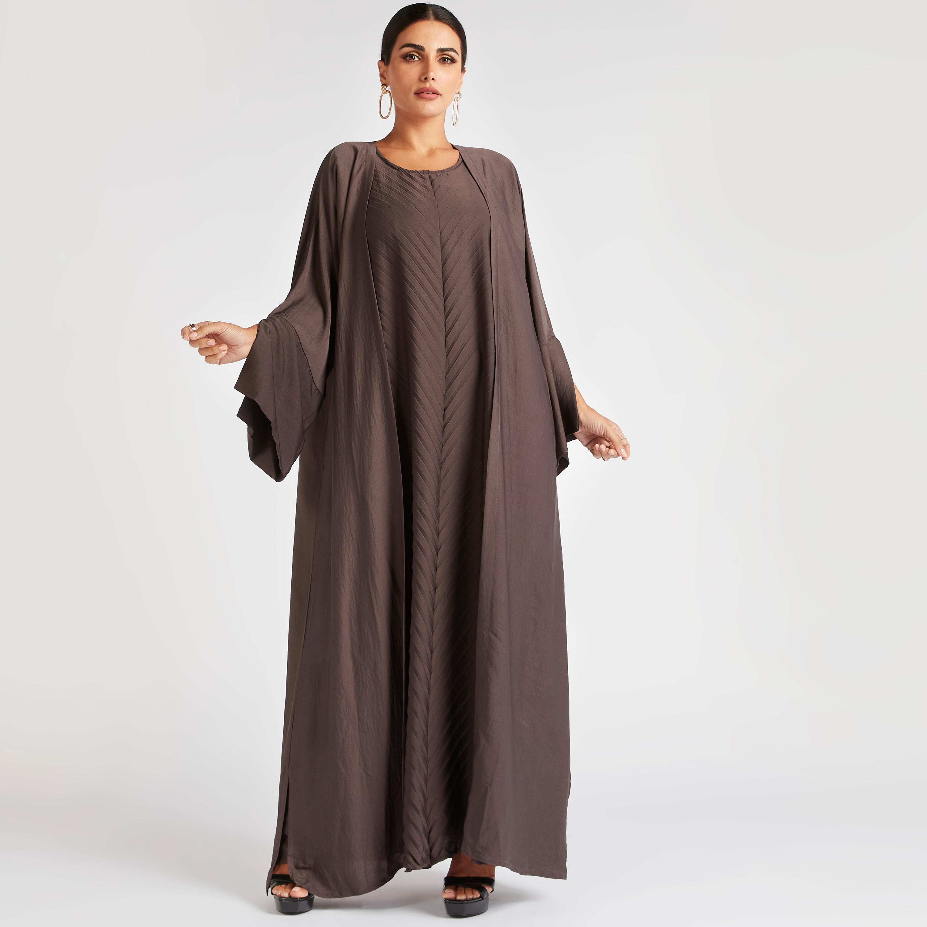 عباية كارديجان ممزقة مع قميص داخلي مكشكش-women-arabicclothing-abayas-image-2