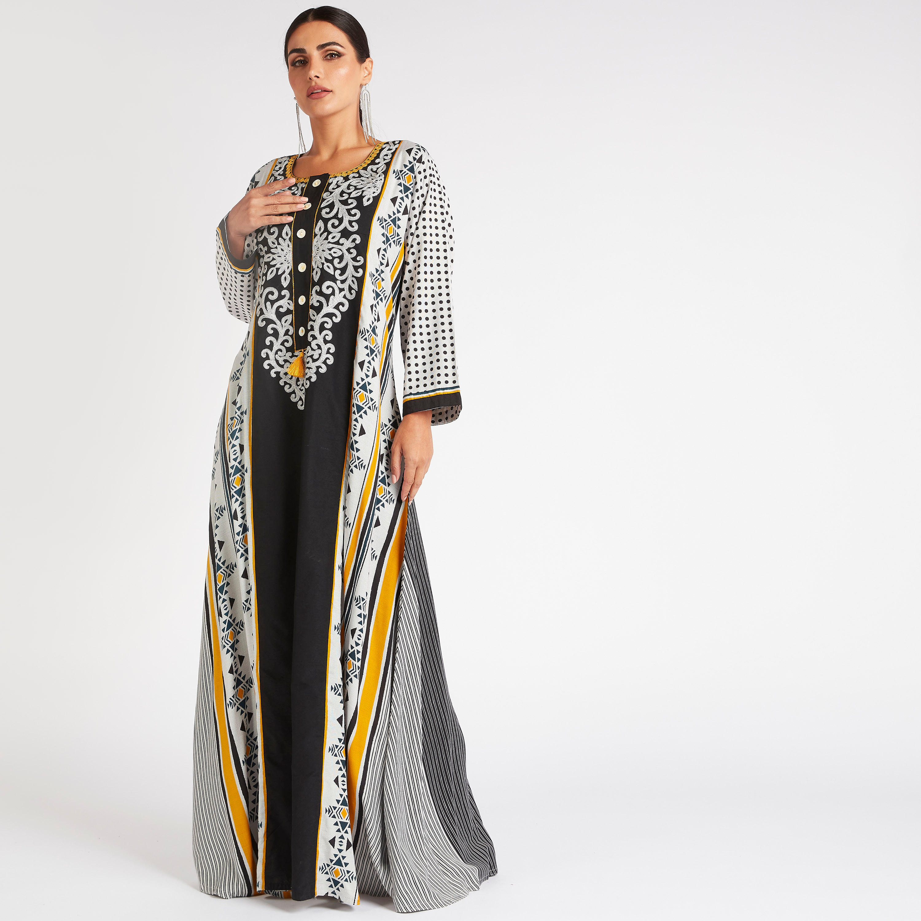 عباية إيه لاين بطبعات وأكمام طويلة-women-arabicclothing-abayas-image-2