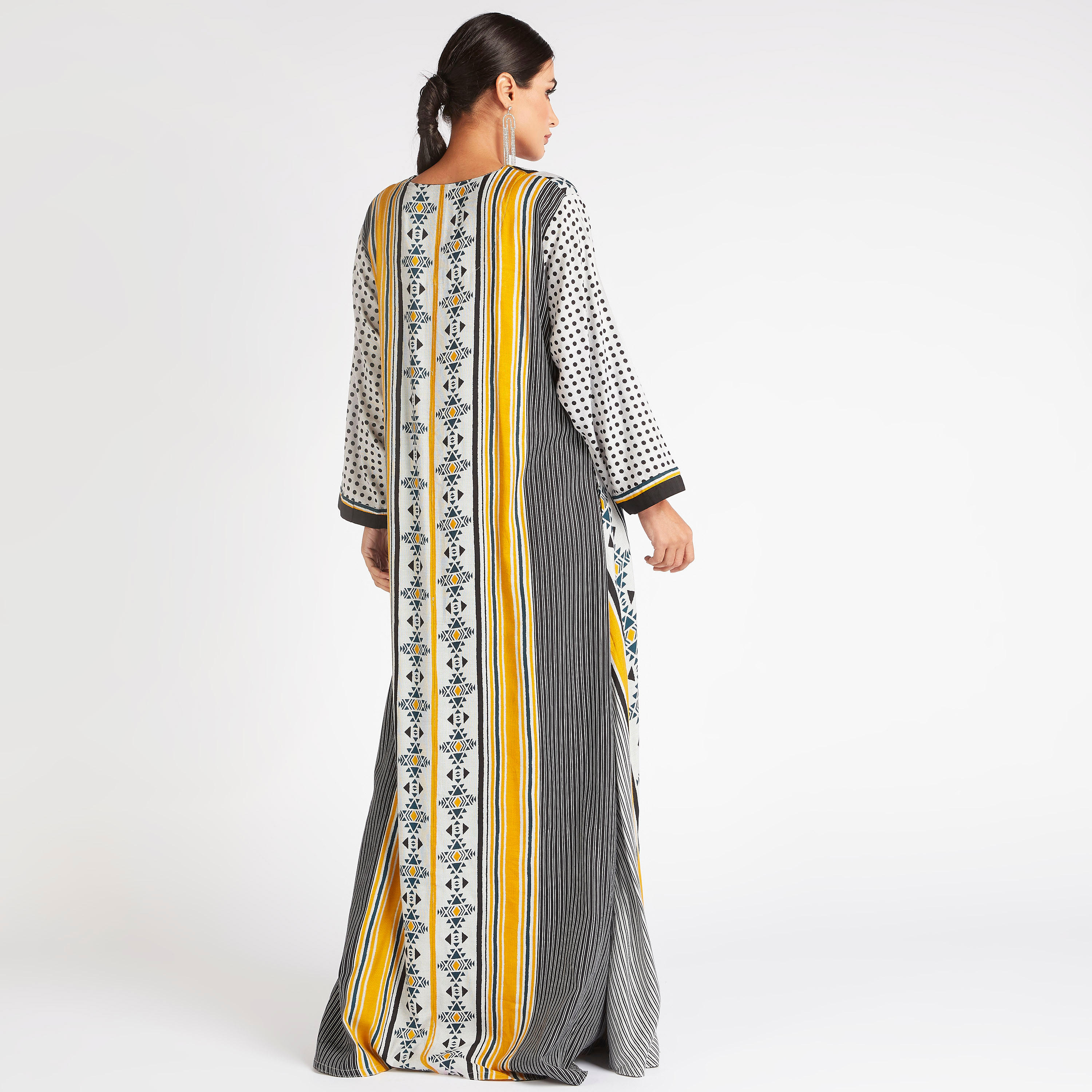 عباية إيه لاين بطبعات وأكمام طويلة-women-arabicclothing-abayas-image-4