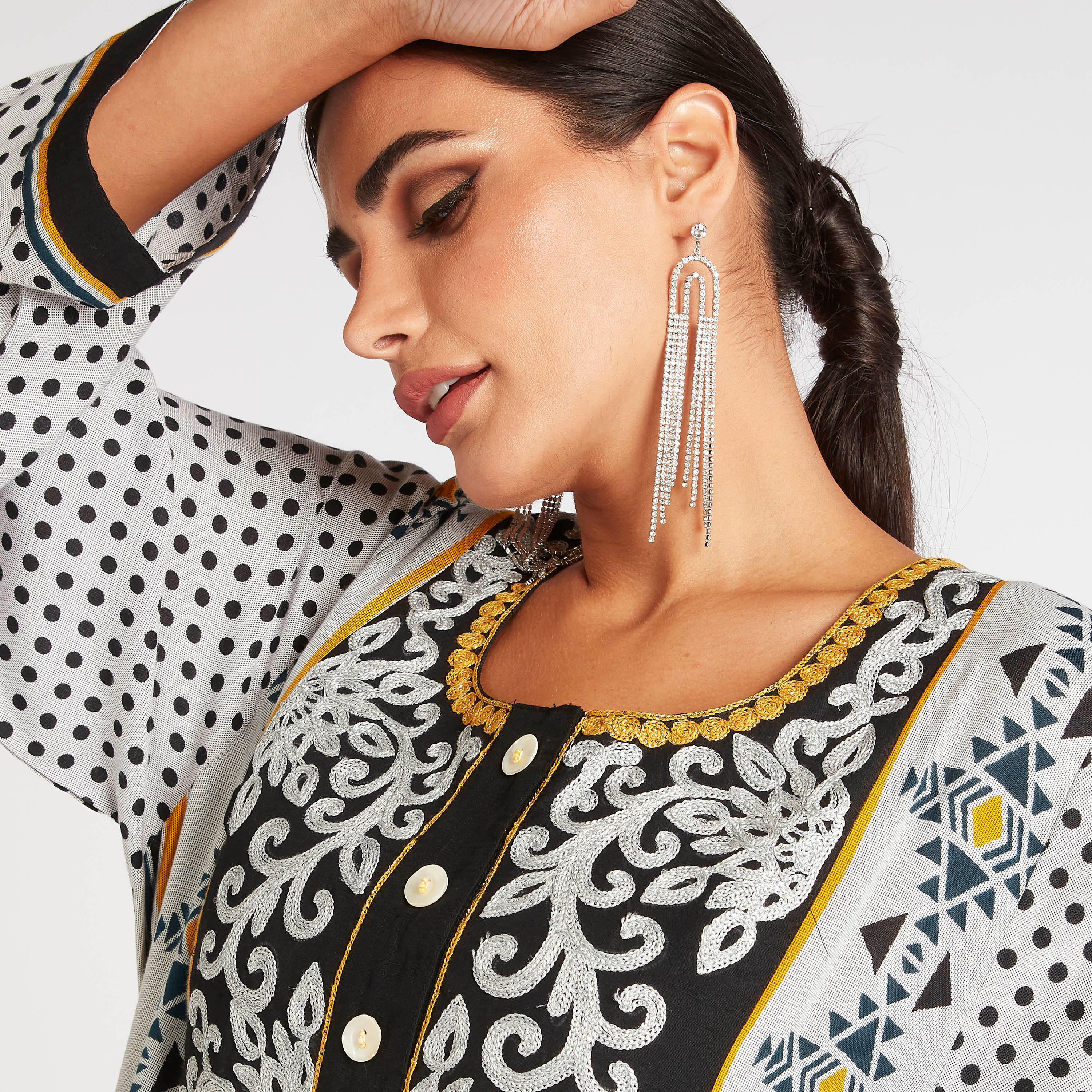عباية إيه لاين بطبعات وأكمام طويلة-women-arabicclothing-abayas-image-8