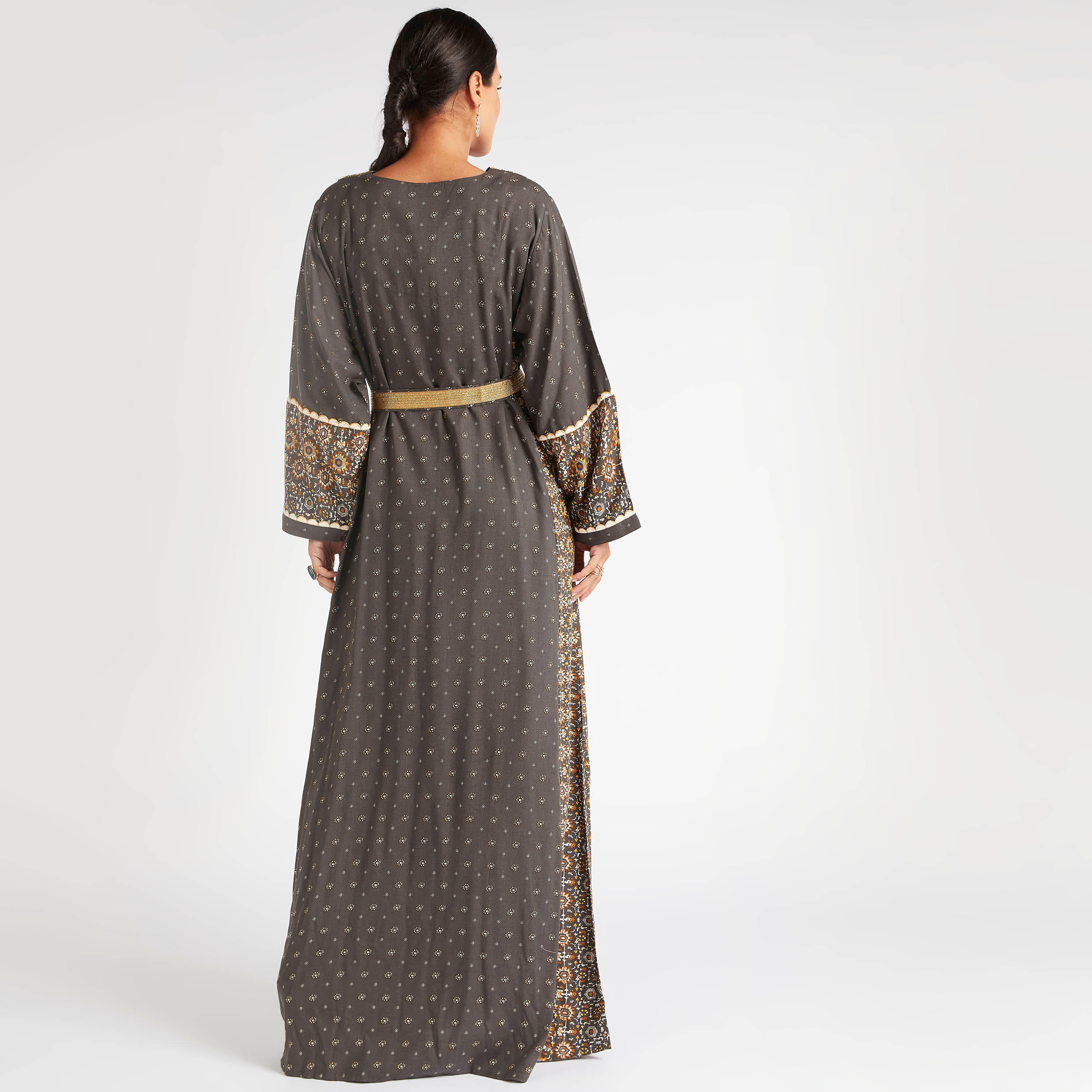 جلابية مطرزة إيه لاين بحزام ونقشة أزهار من عبايات-women-arabicclothing-abayas-image-3